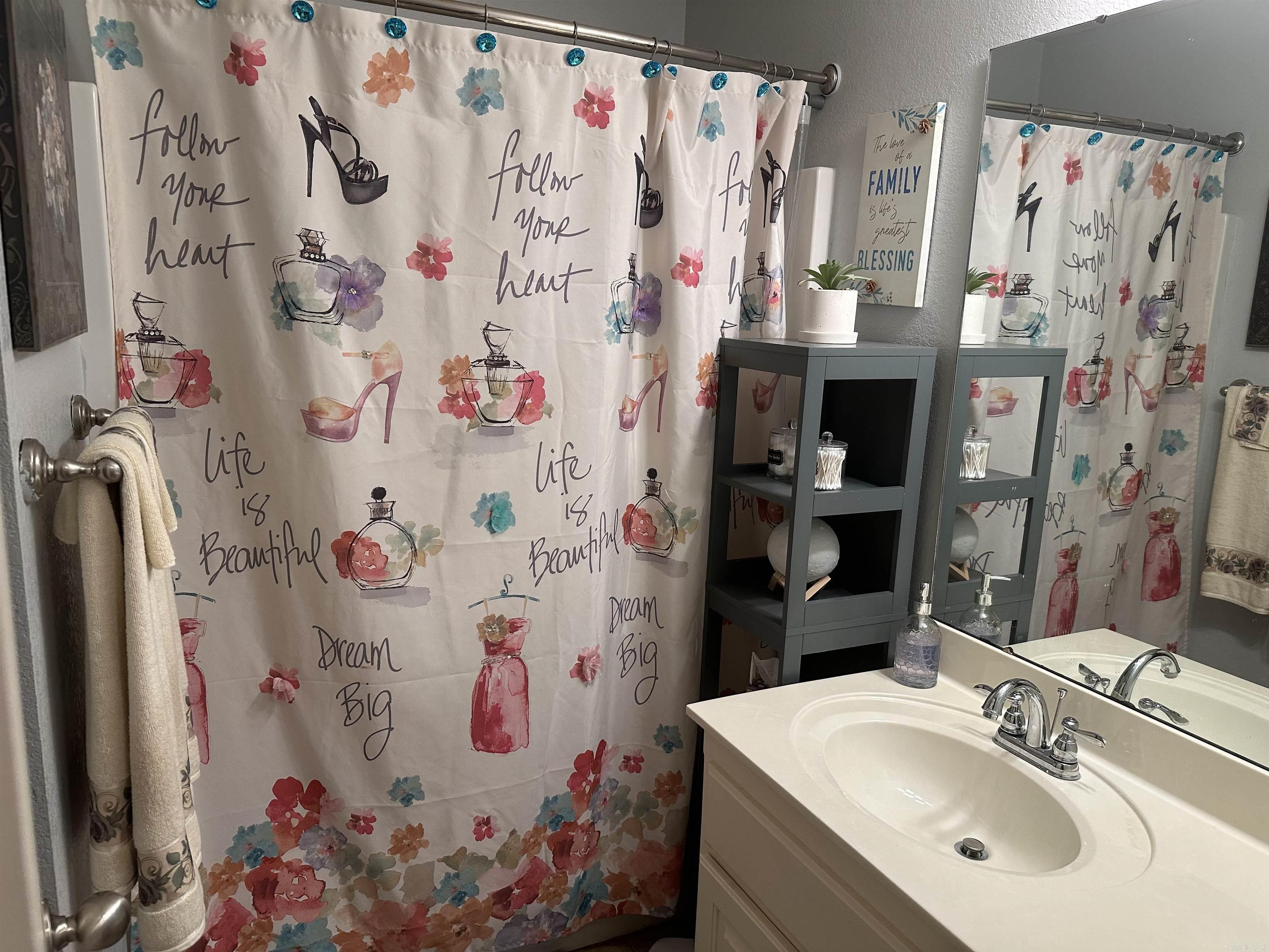 JAXON TERRACE - Residential