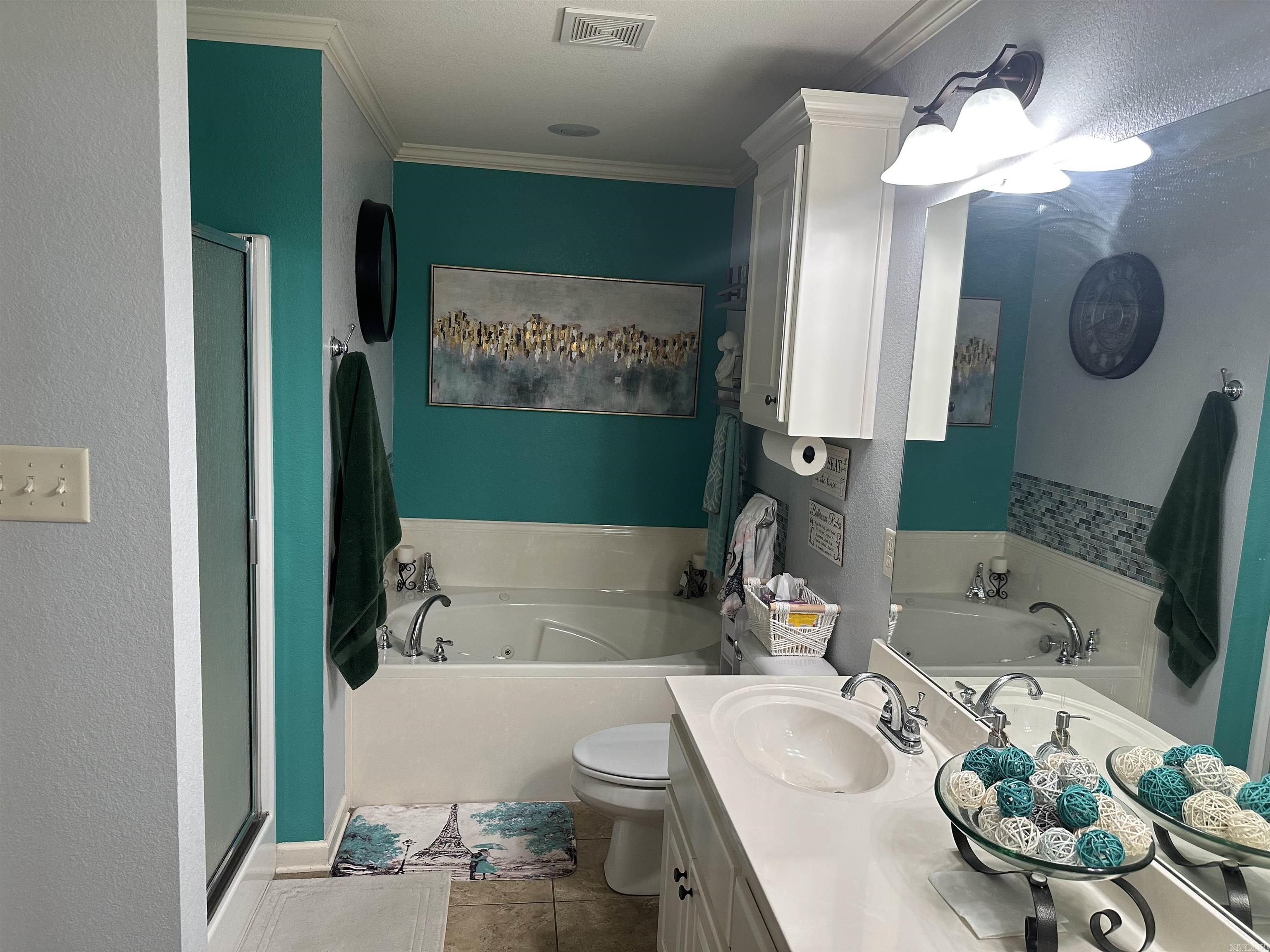 JAXON TERRACE - Residential