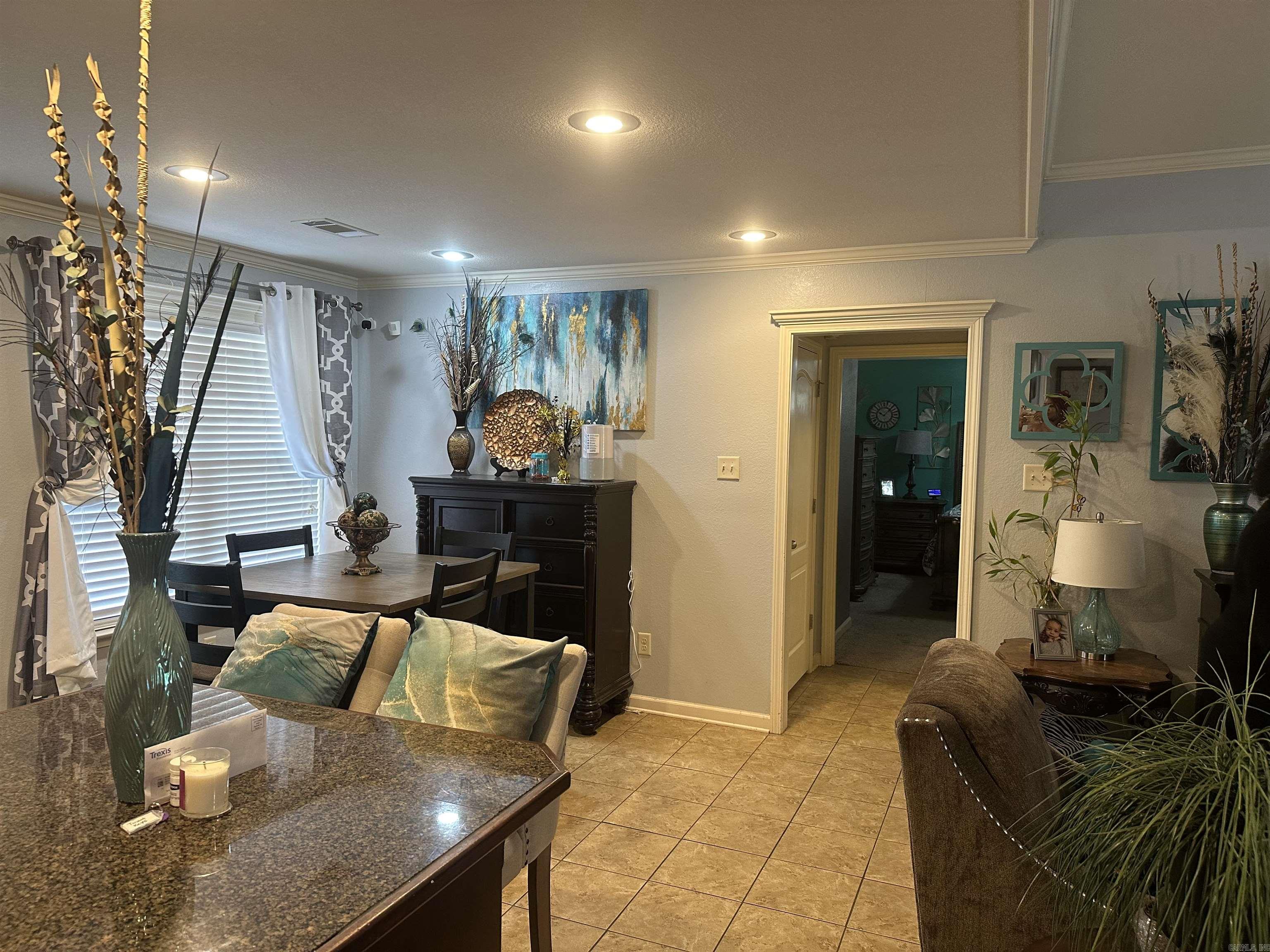 JAXON TERRACE - Residential