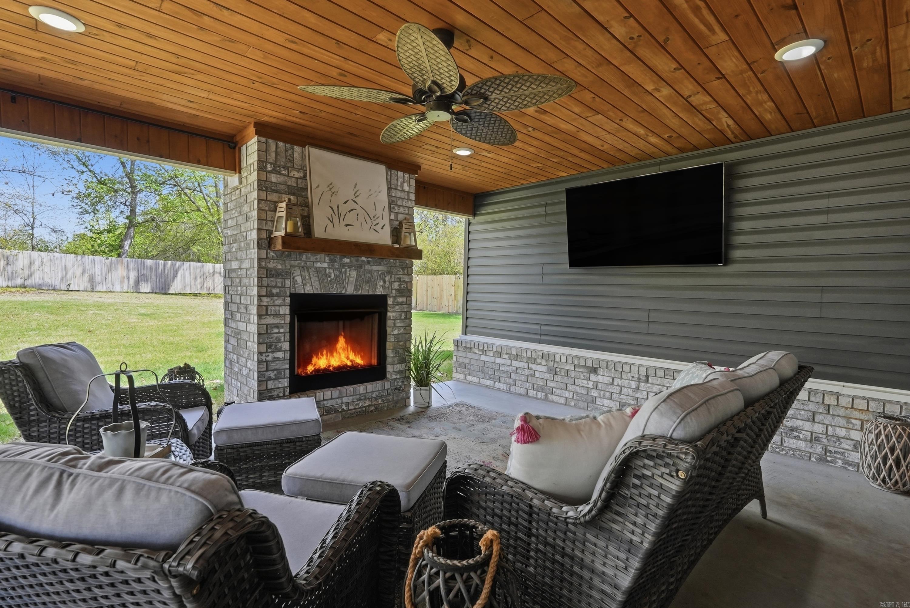 HOMESTEAD WEST - Residential