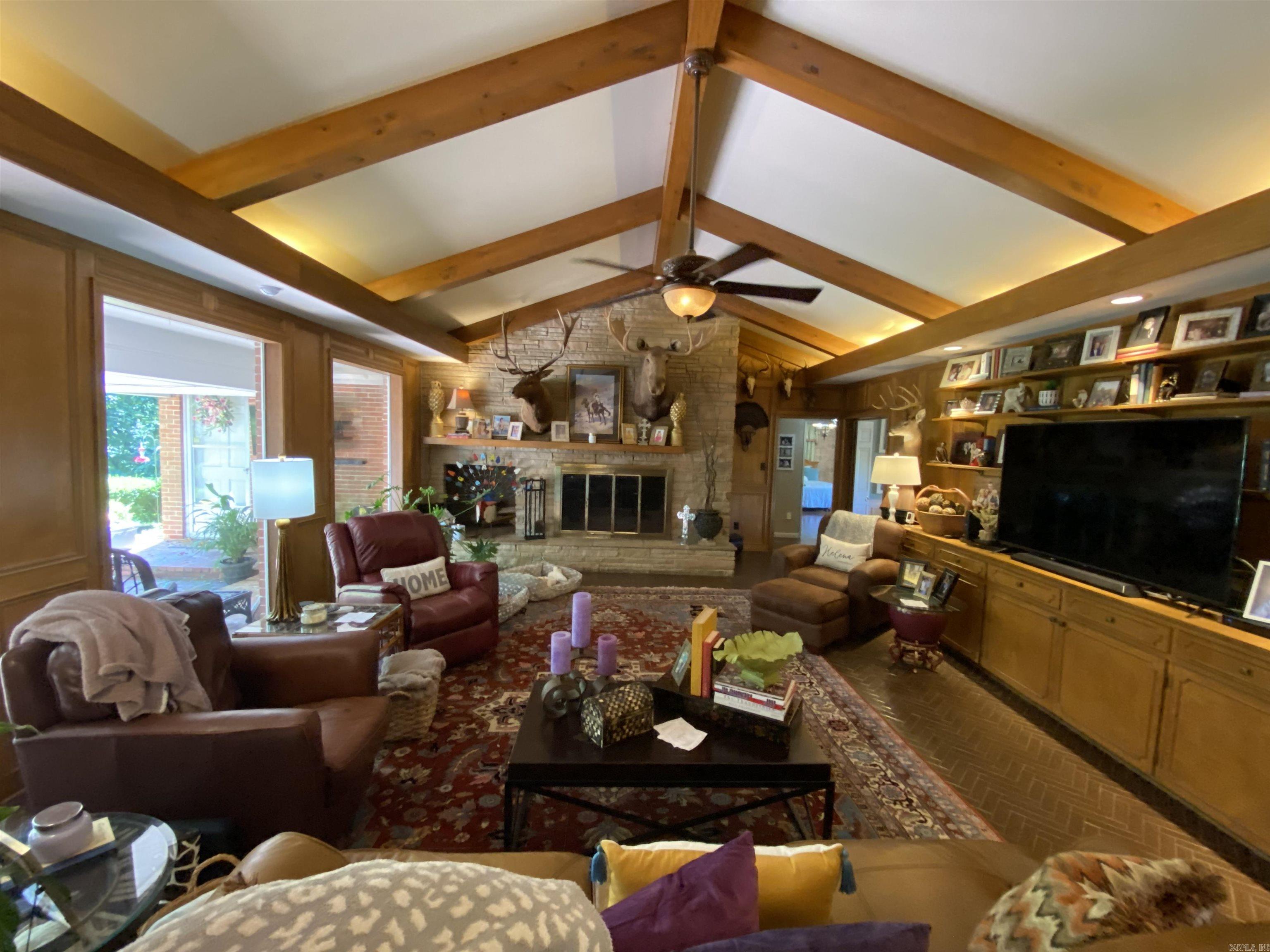 OLD HELENA - Residential