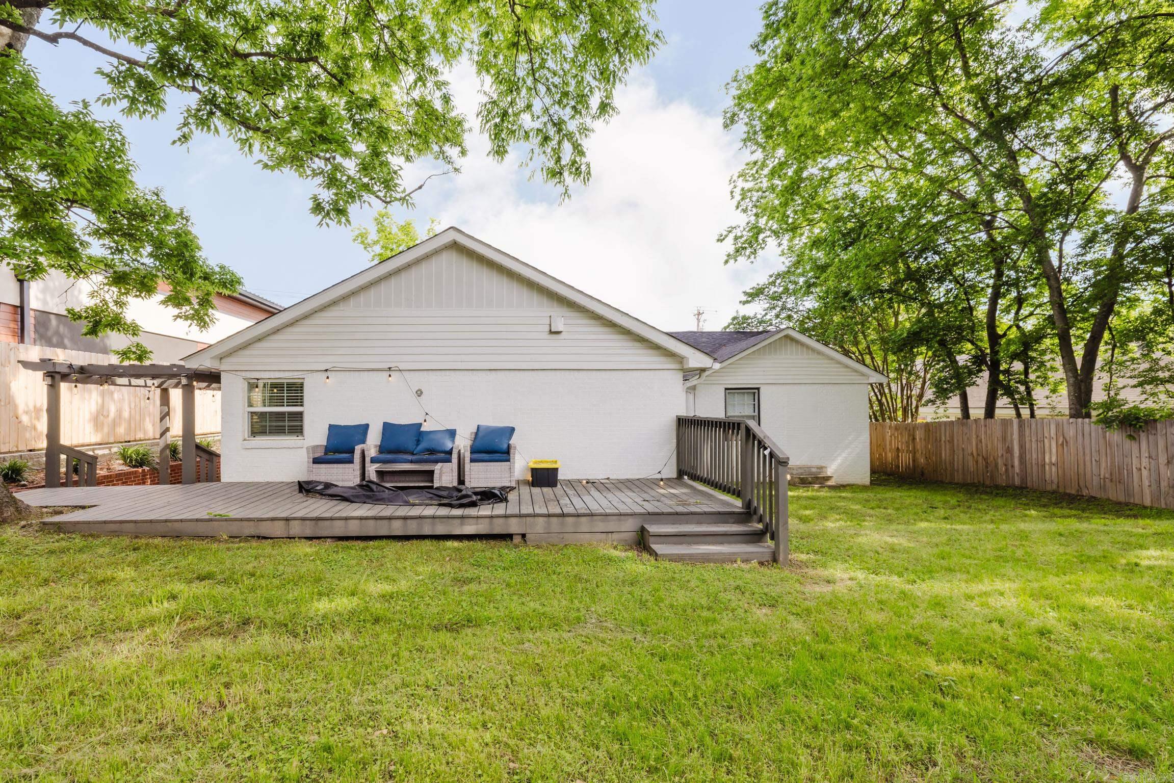 ORIGINAL TOWN-BENTON - Residential