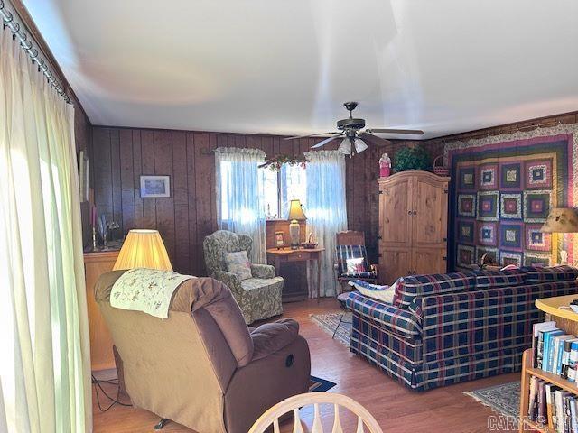 LAKEWOOD - Residential