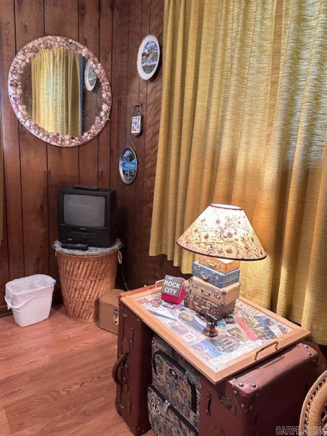 LAKEWOOD - Residential