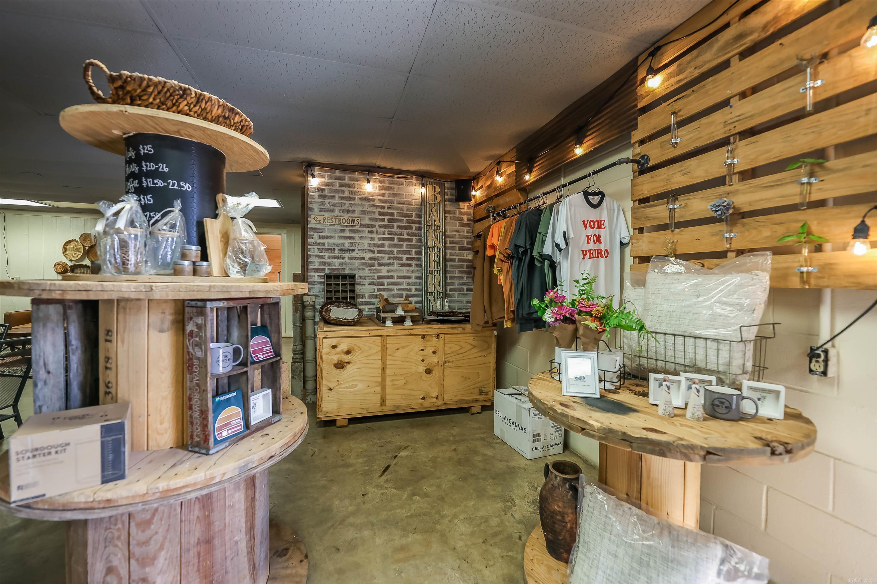 Metes & Bounds - Commercial Sale