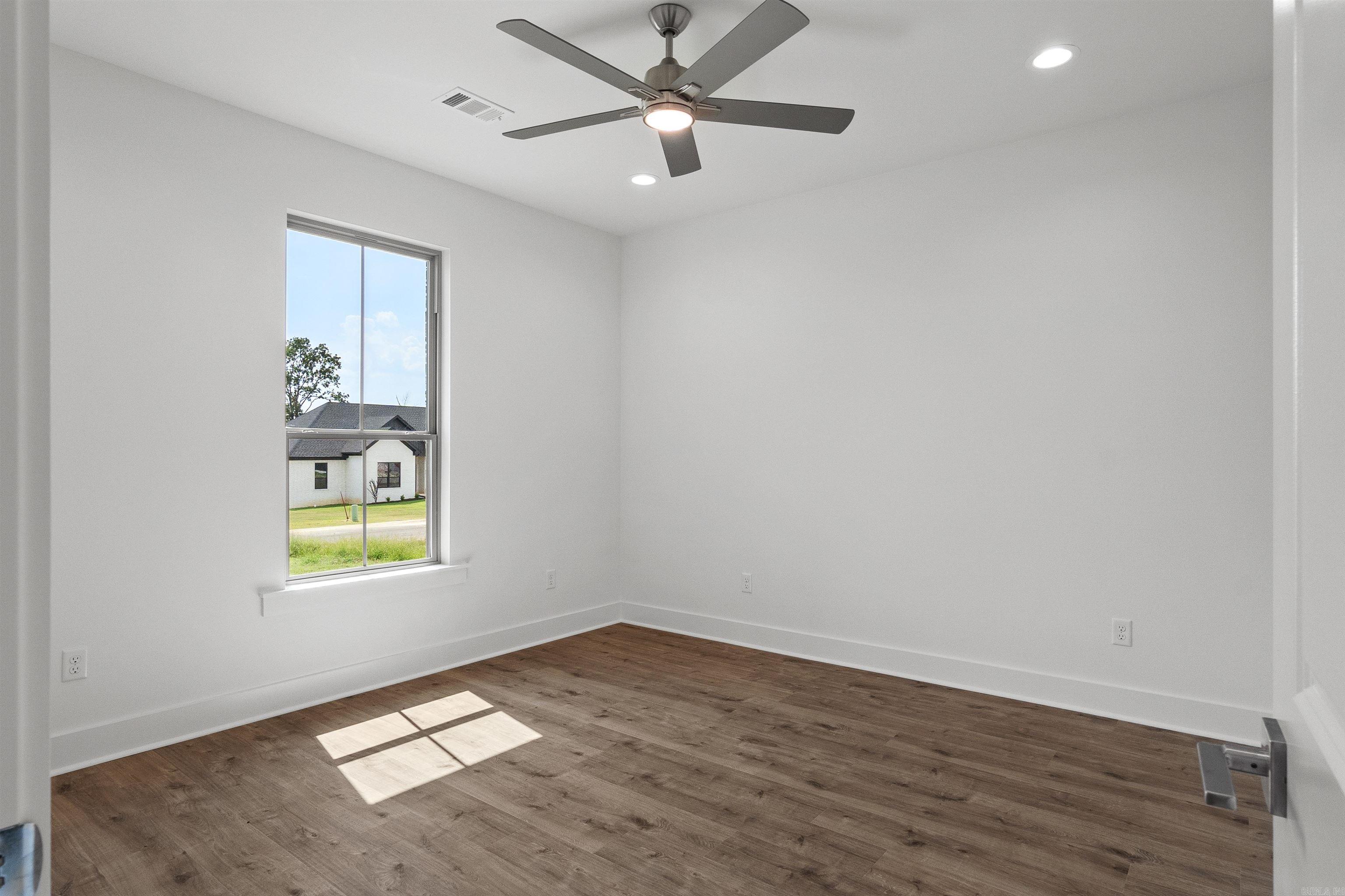 HIDDEN VALLEY ESTATES - Residential