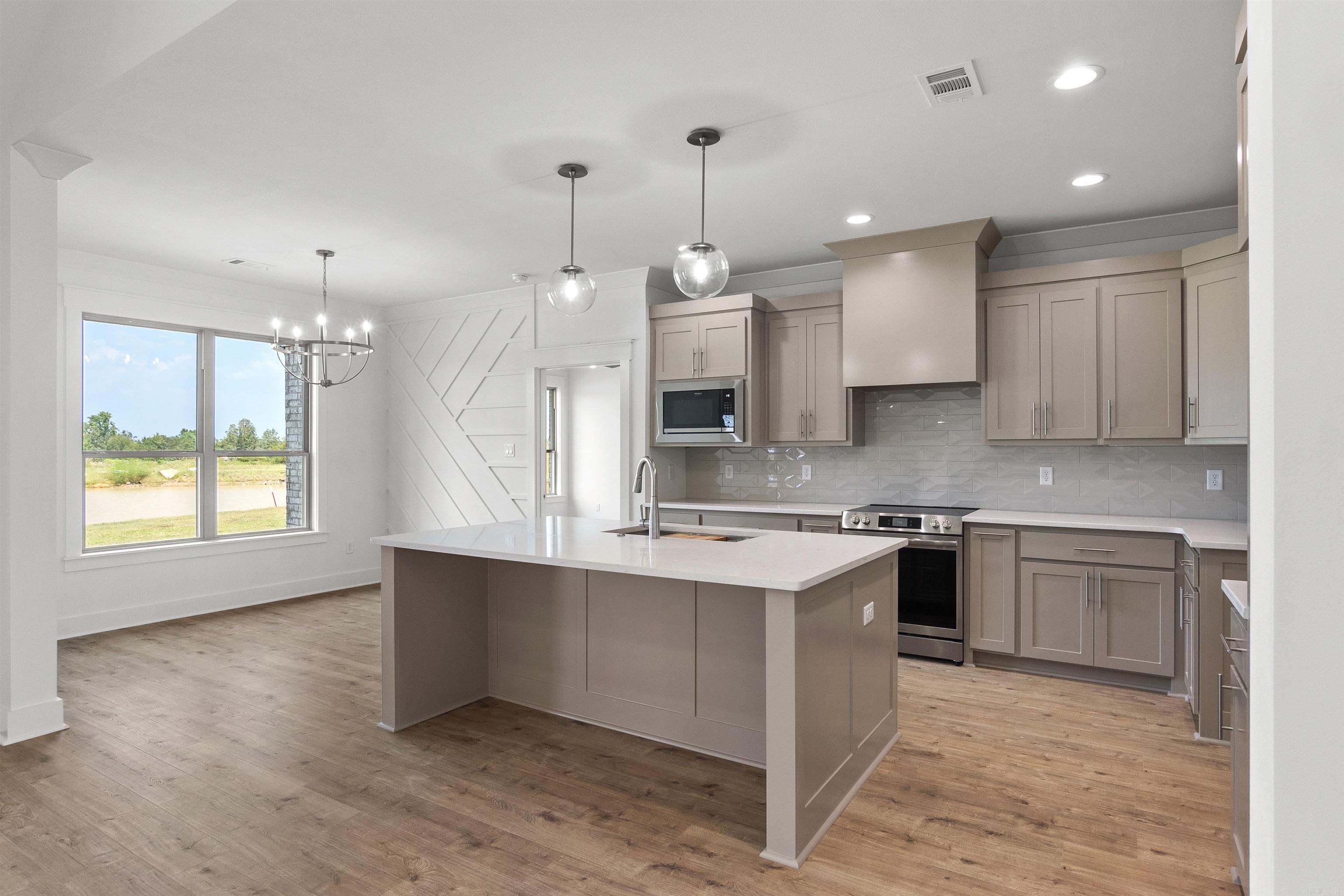 HIDDEN VALLEY ESTATES - Residential