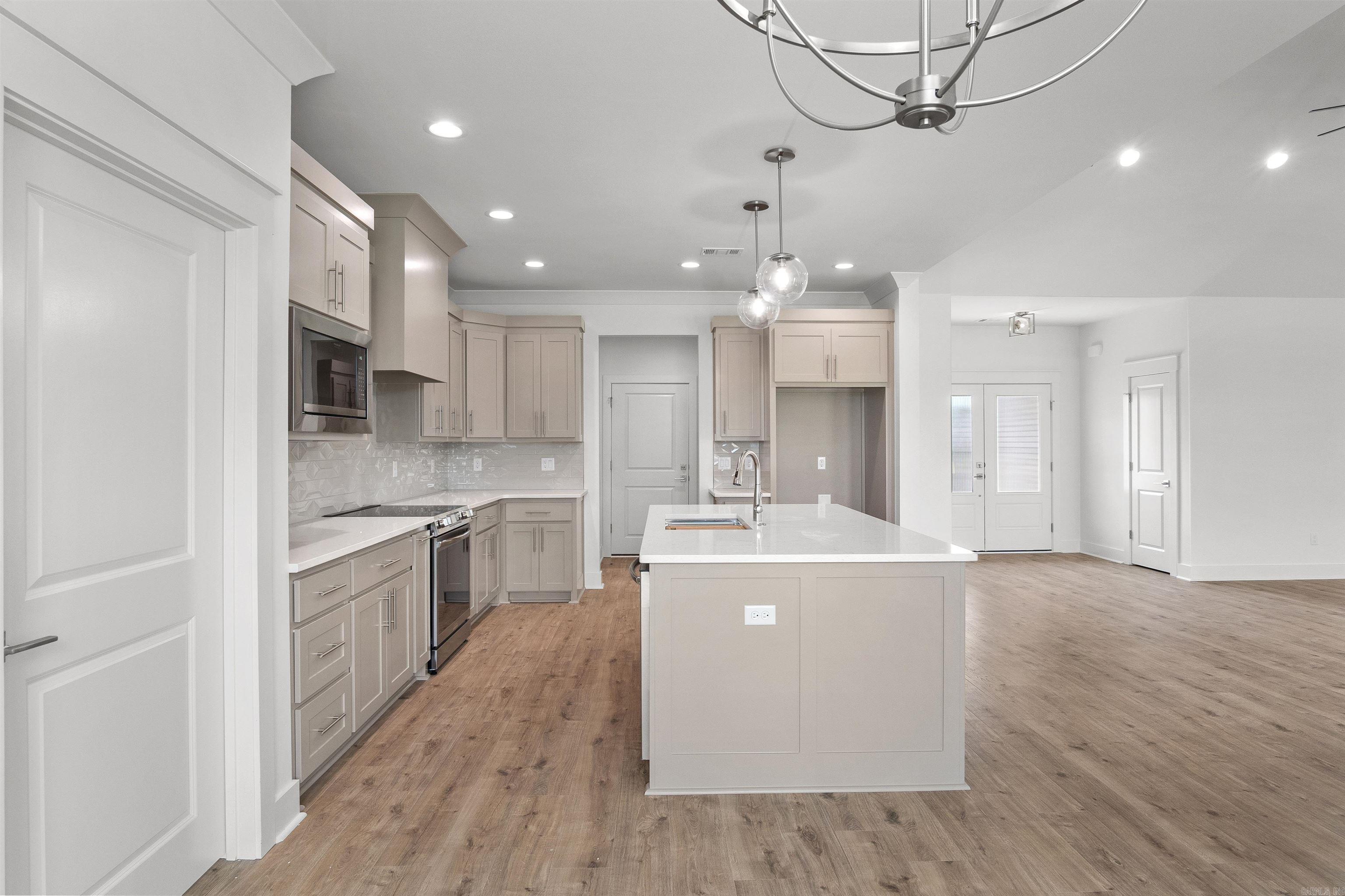 HIDDEN VALLEY ESTATES - Residential