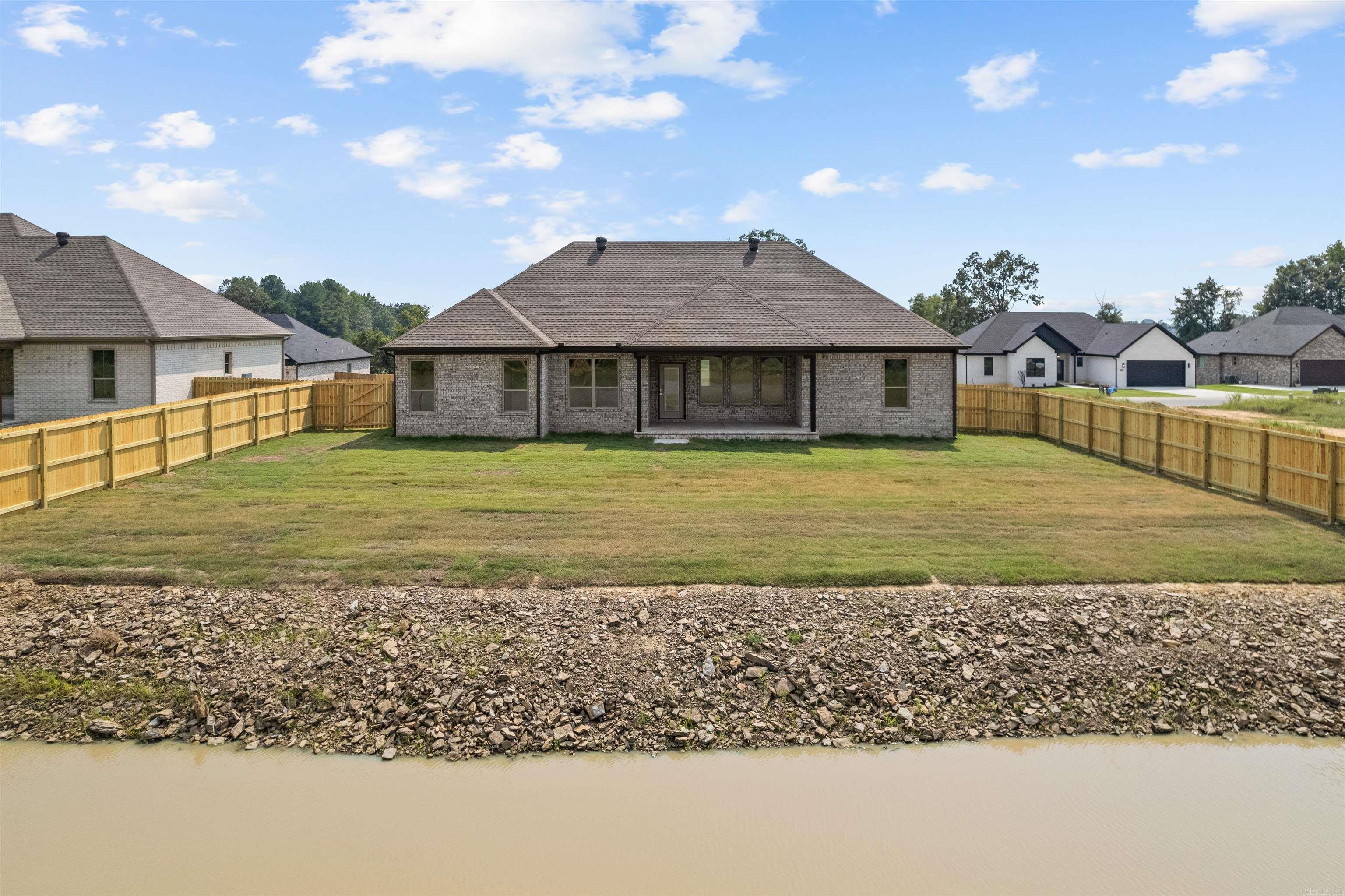 HIDDEN VALLEY ESTATES - Residential