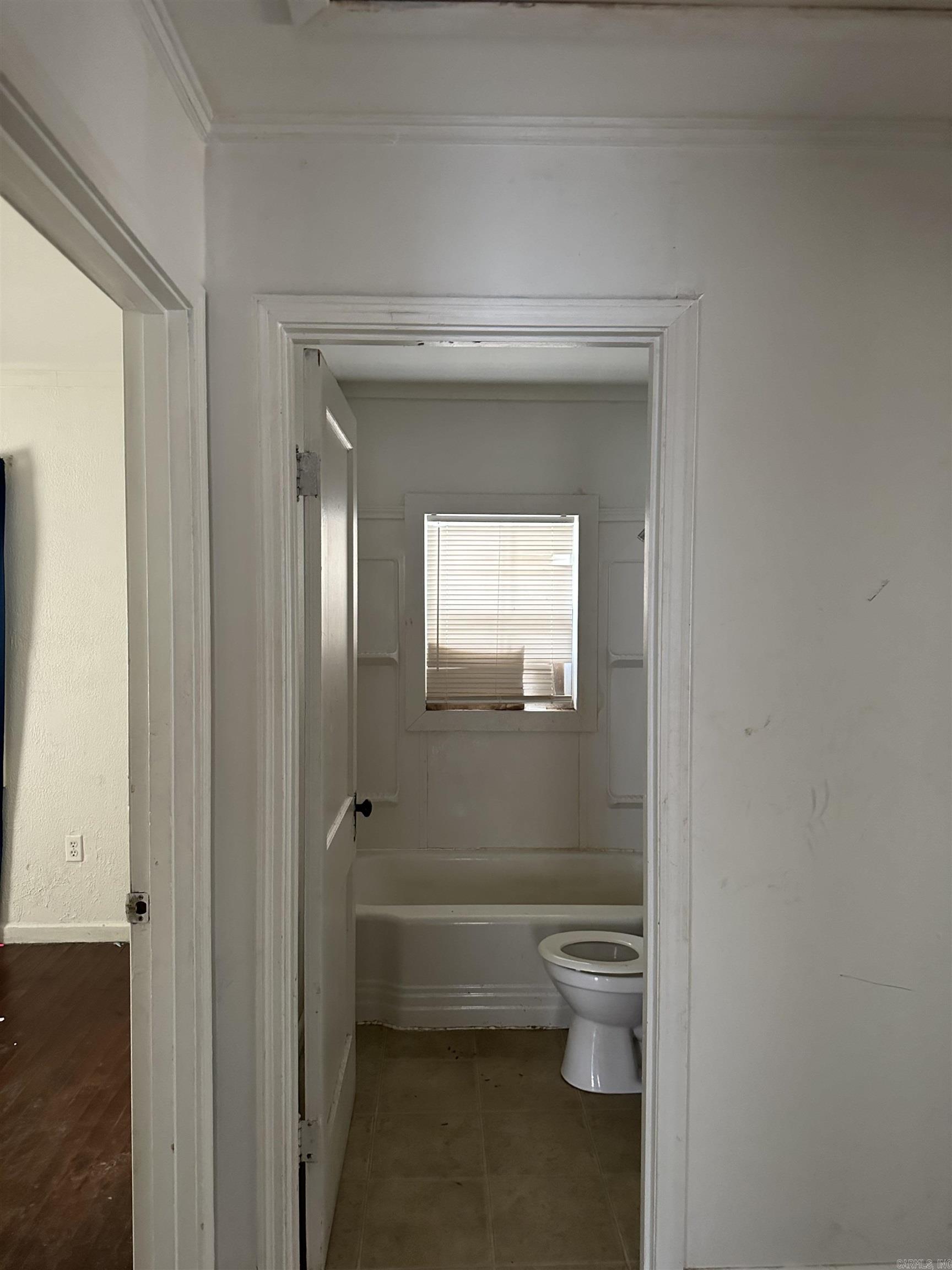 Austin & Taylor - Residential Lease