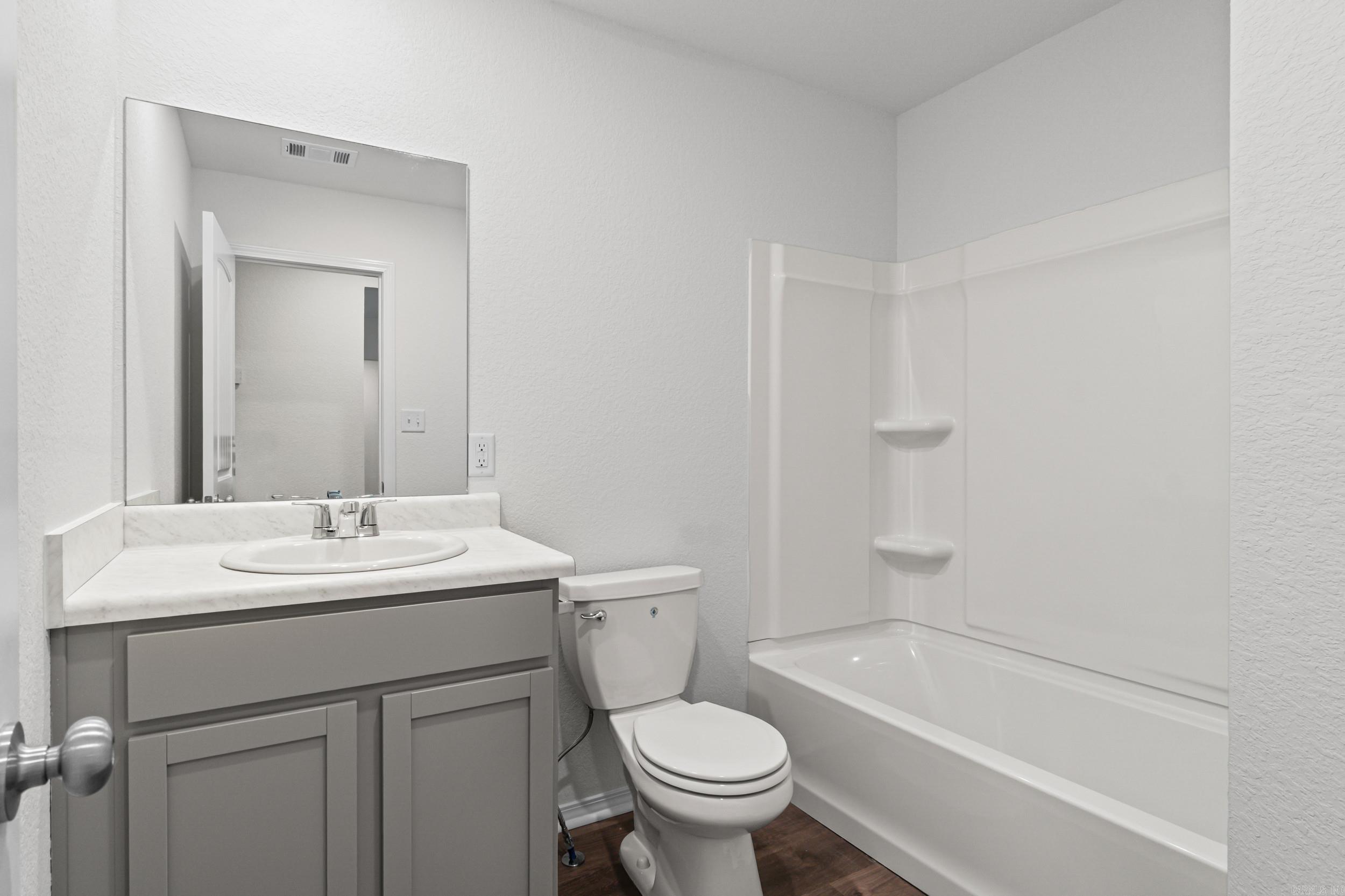 HILL FARM - Residential