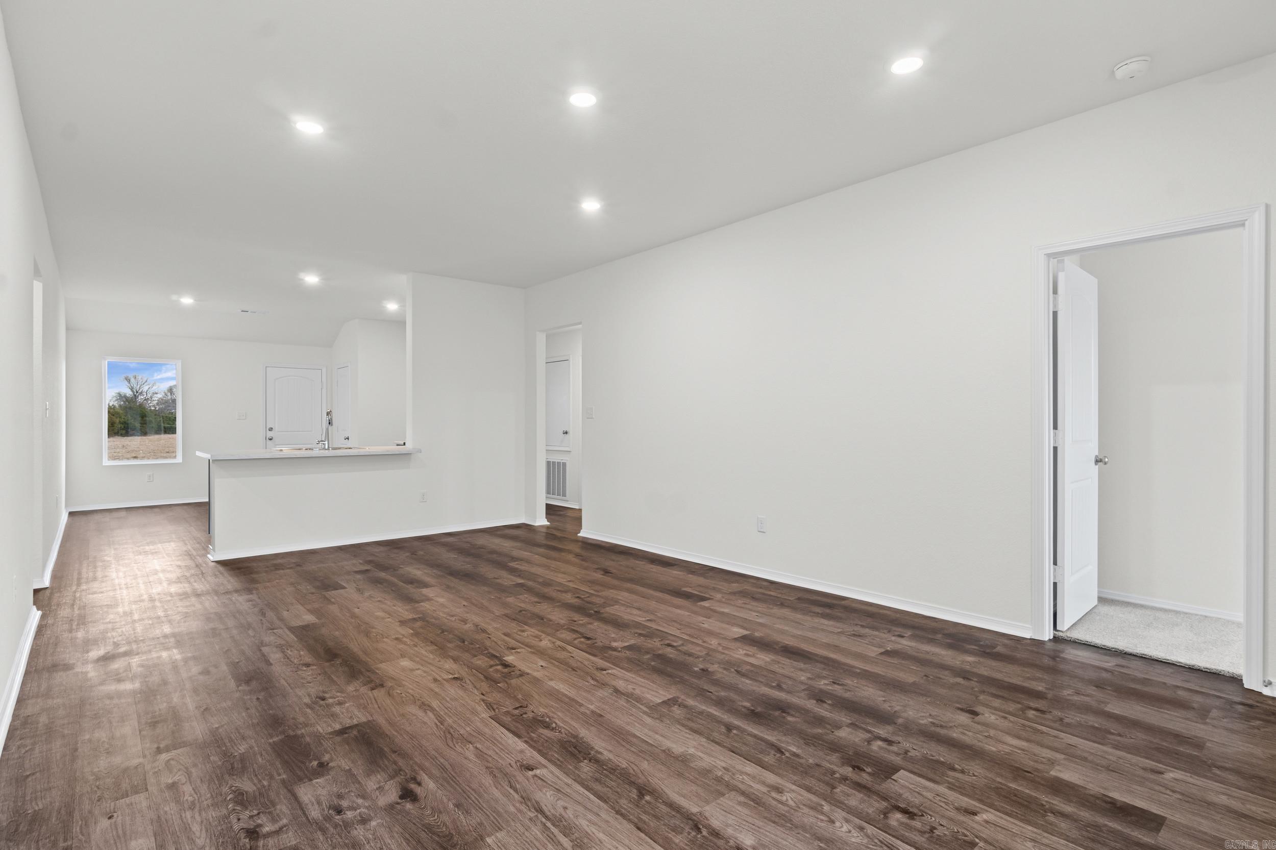 HILL FARM - Residential