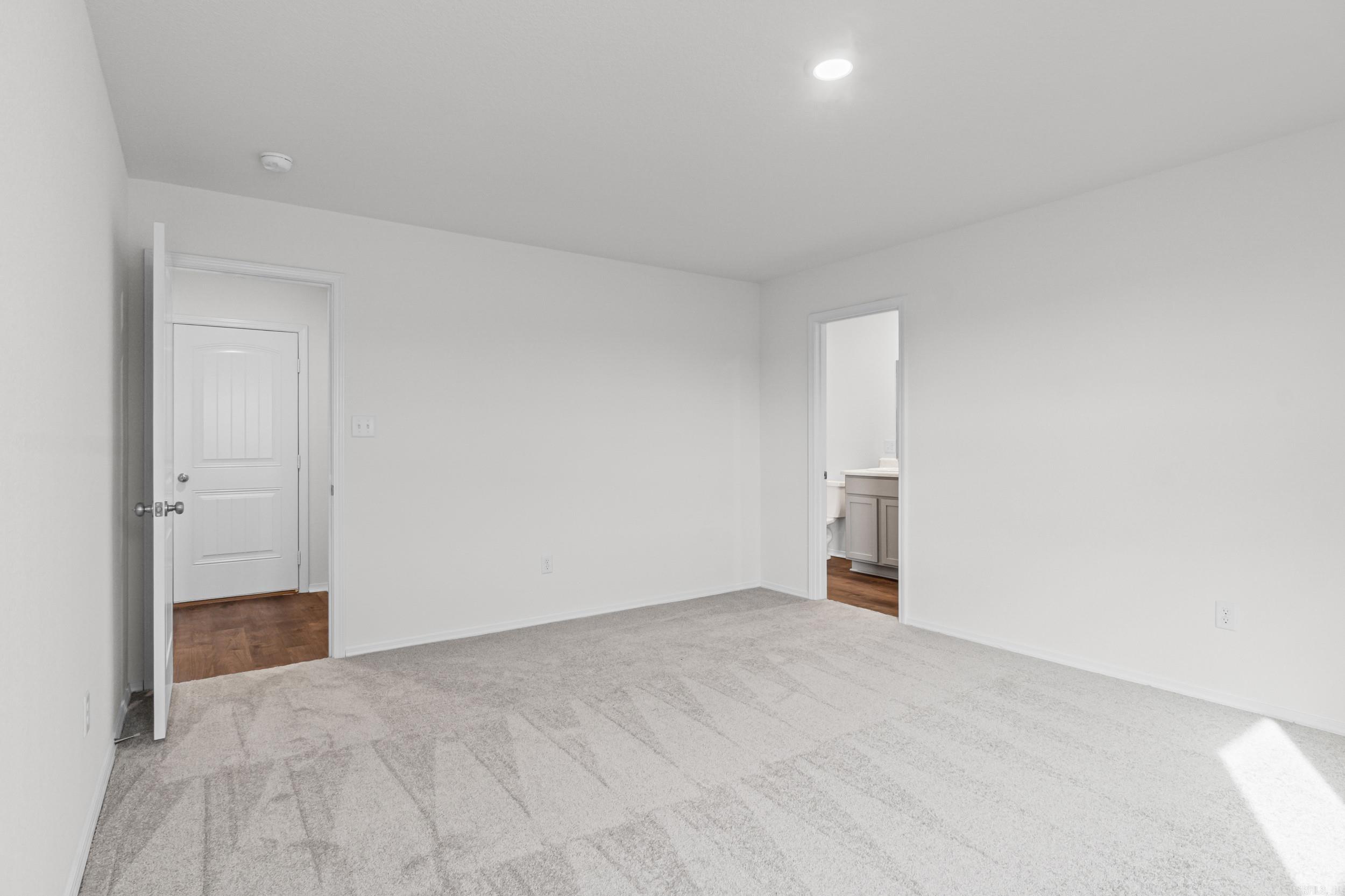 HILL FARM - Residential