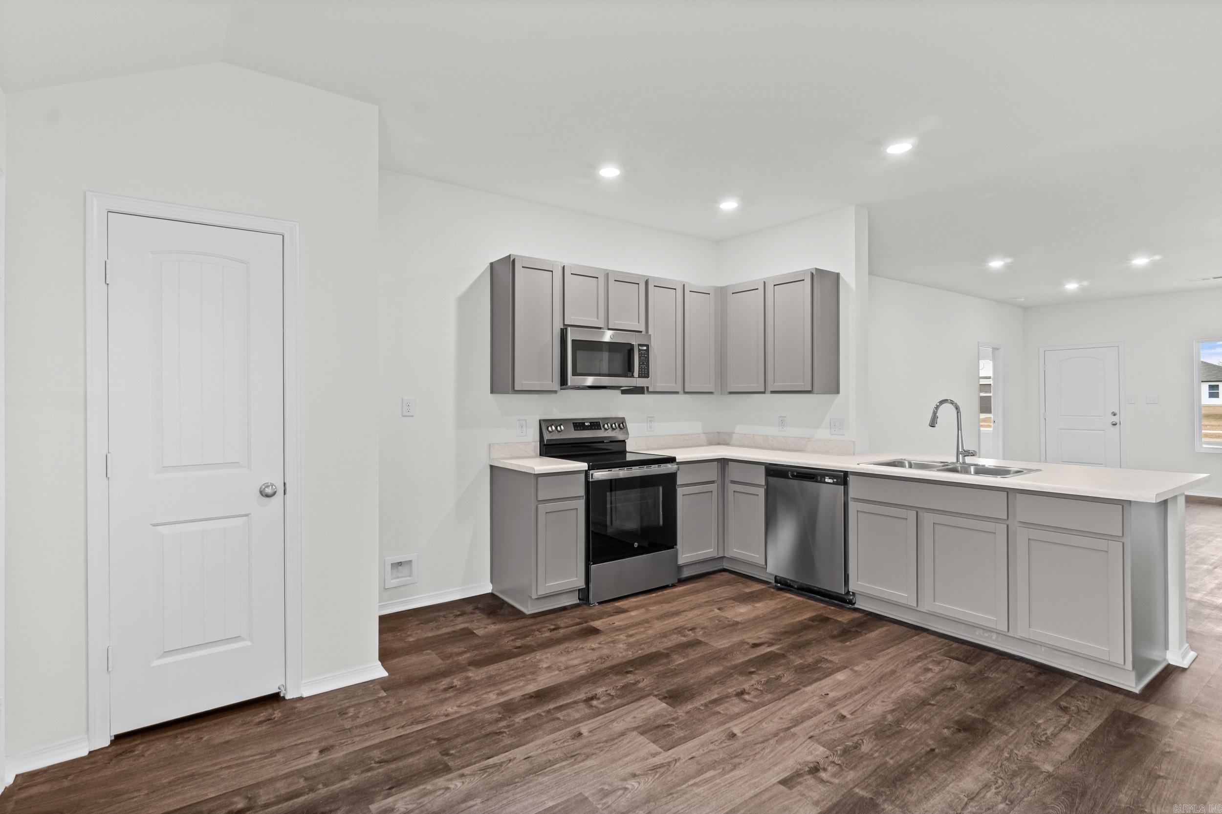 HILL FARM - Residential