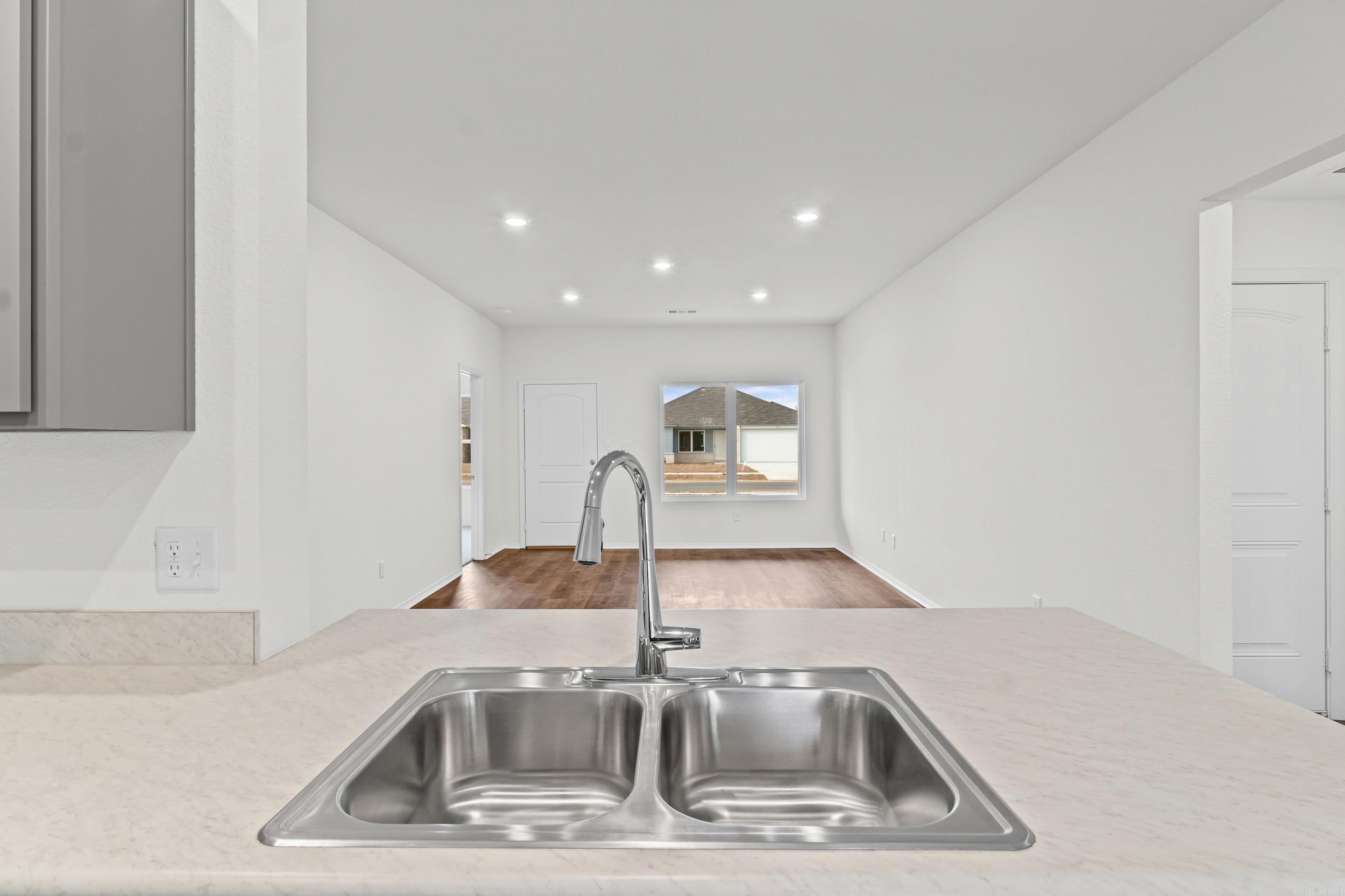 HILL FARM - Residential