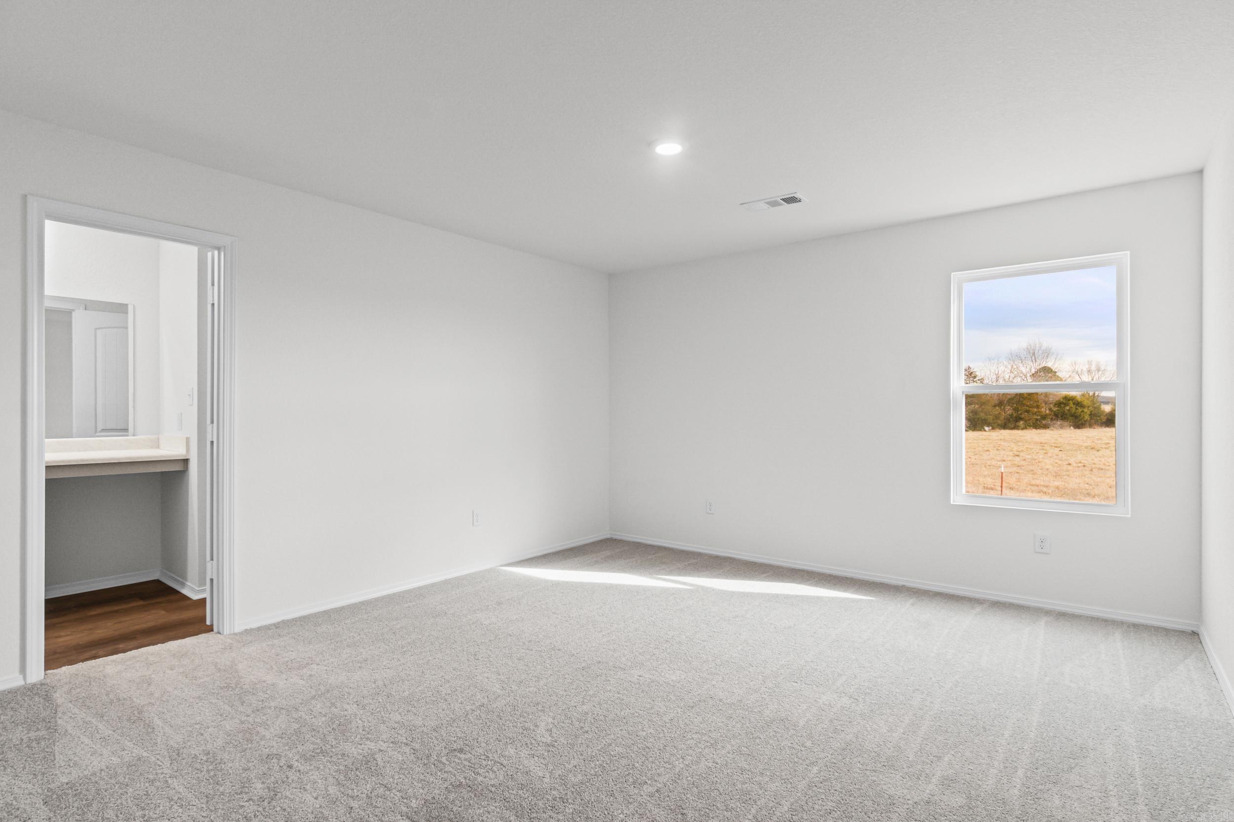 HILL FARM - Residential