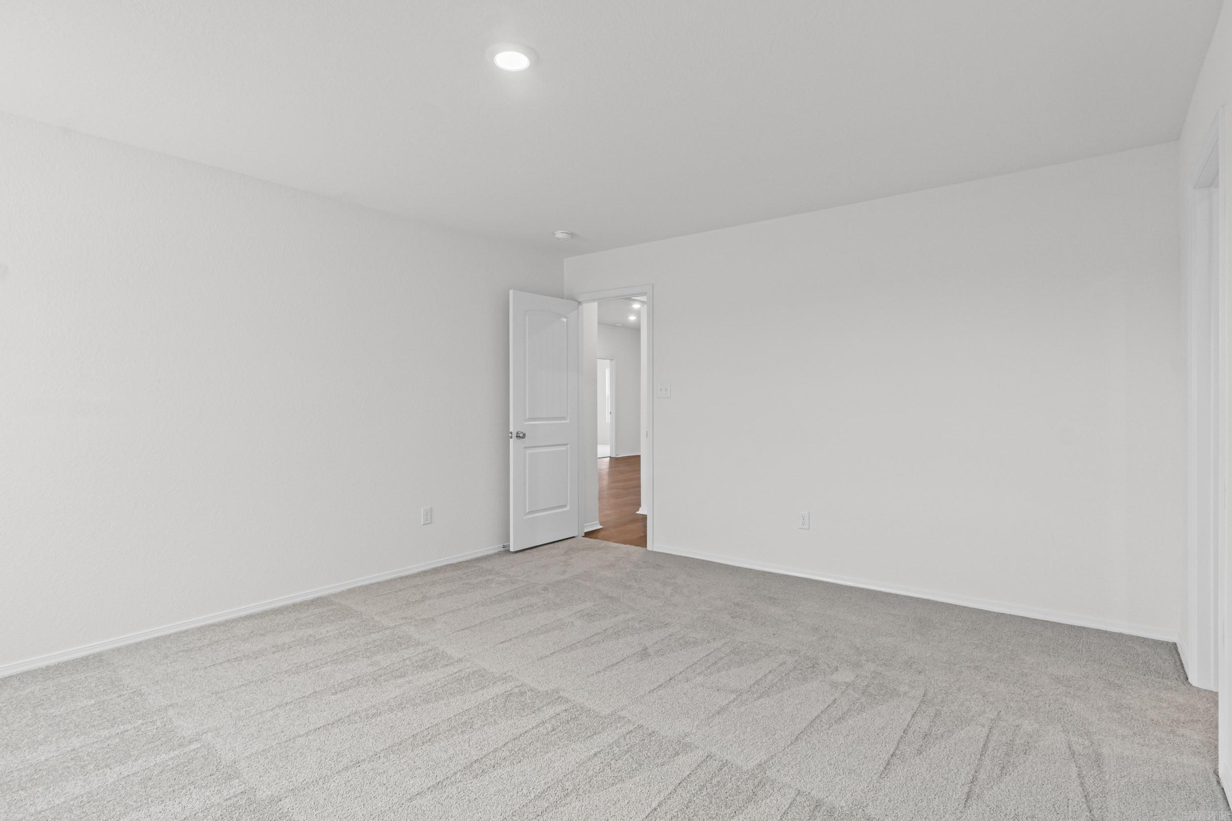 HILL FARM - Residential