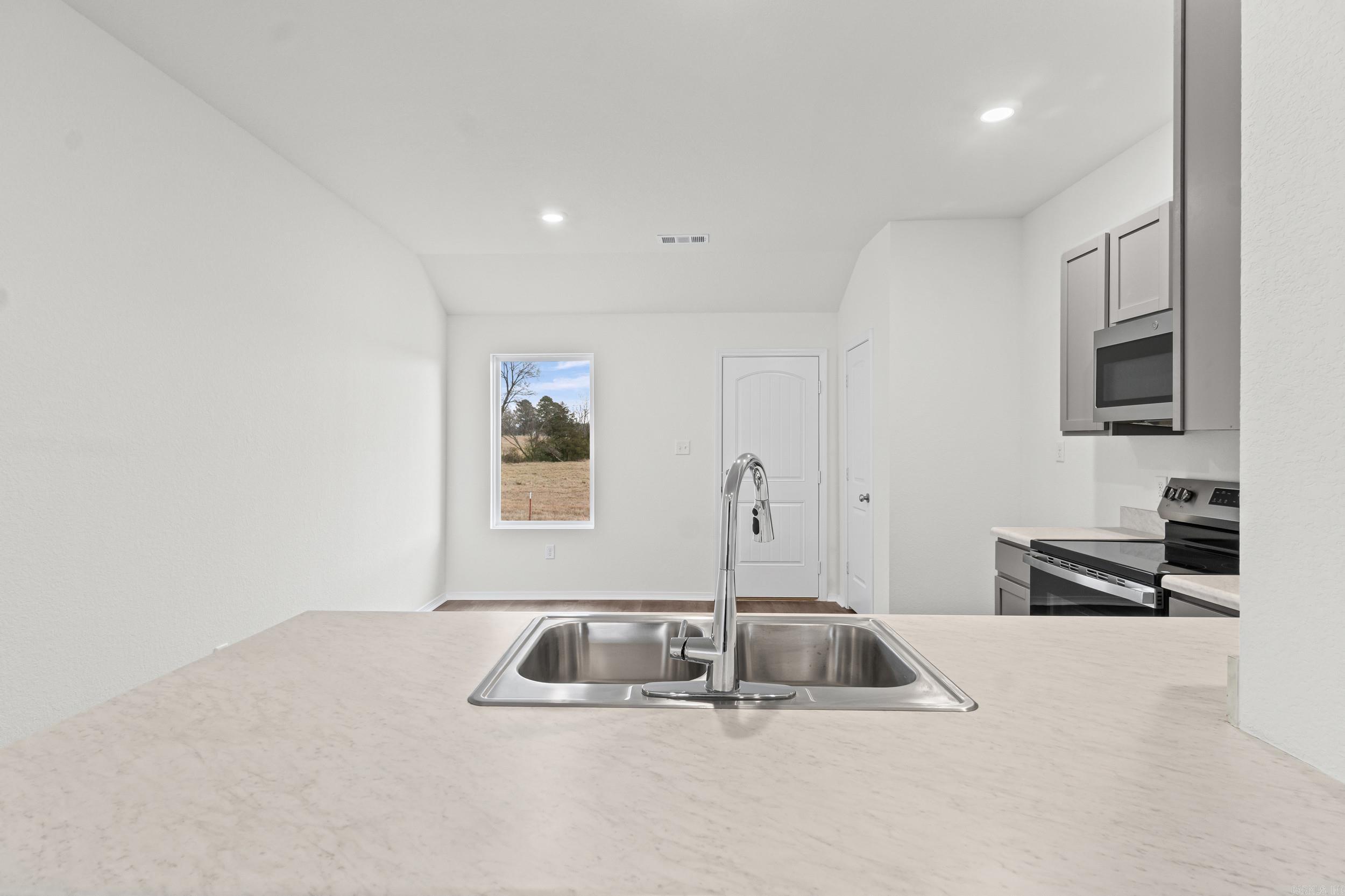 HILL FARM - Residential