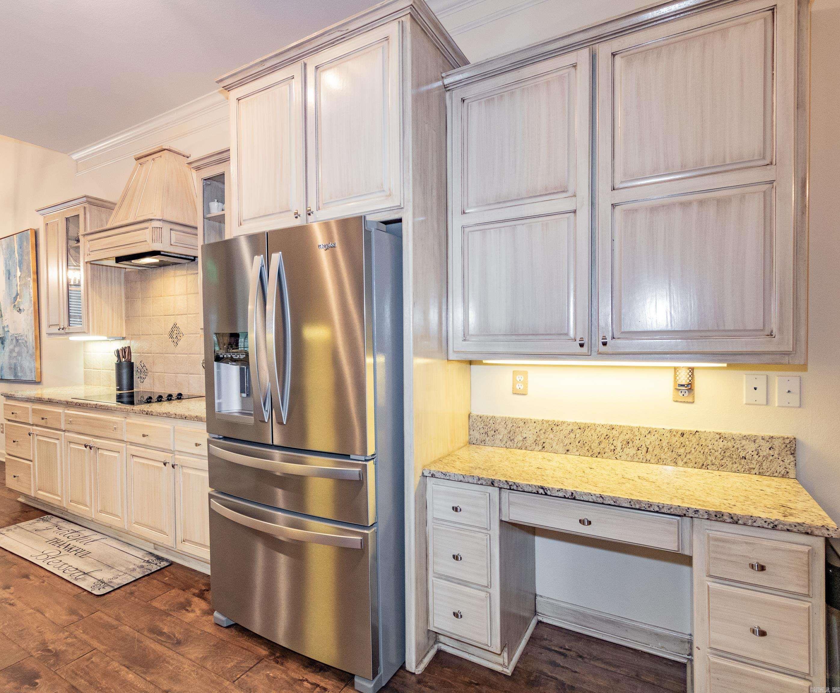 WOODLANDS EDGE - Residential