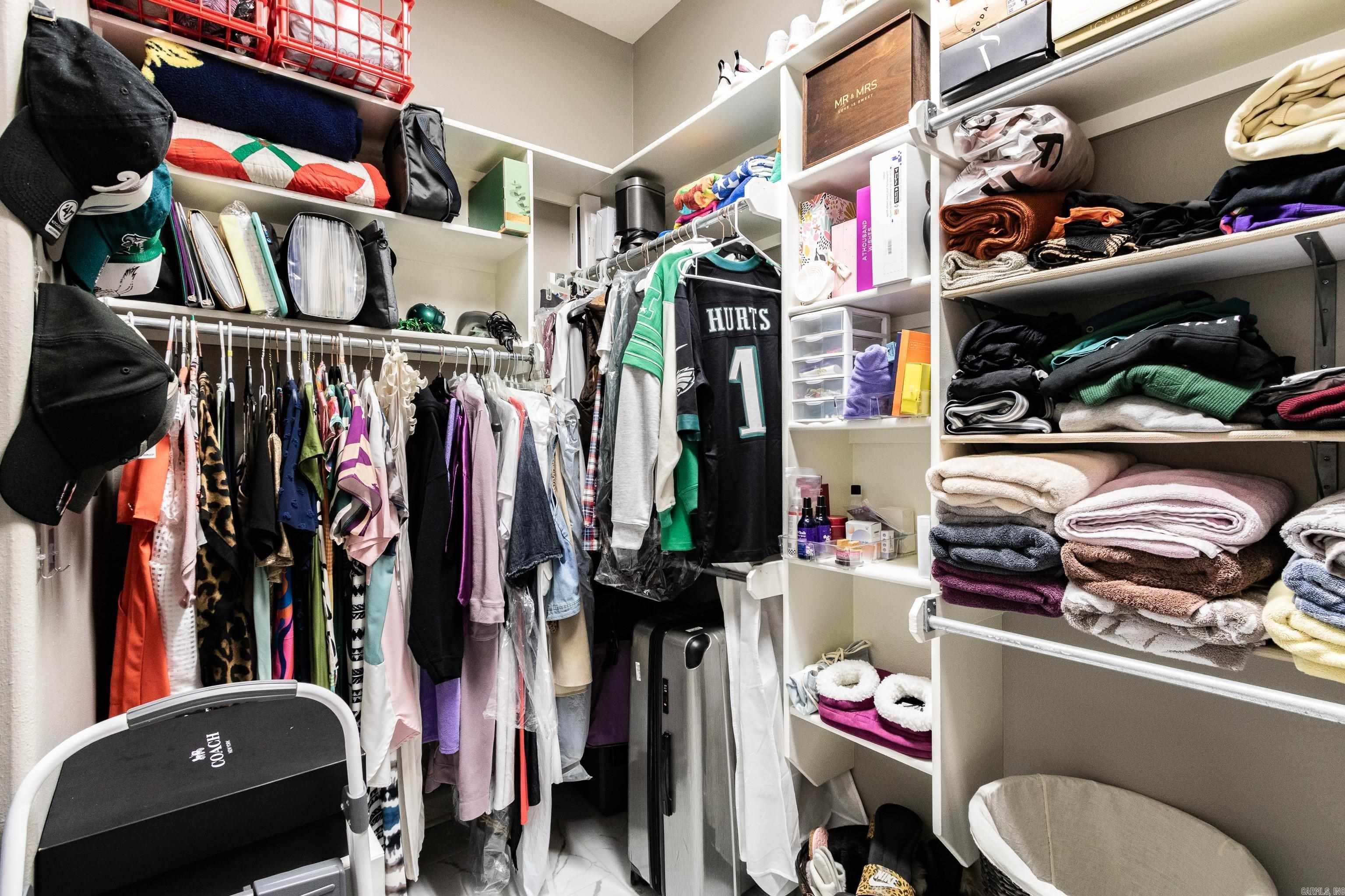 WOODLANDS EDGE - Residential