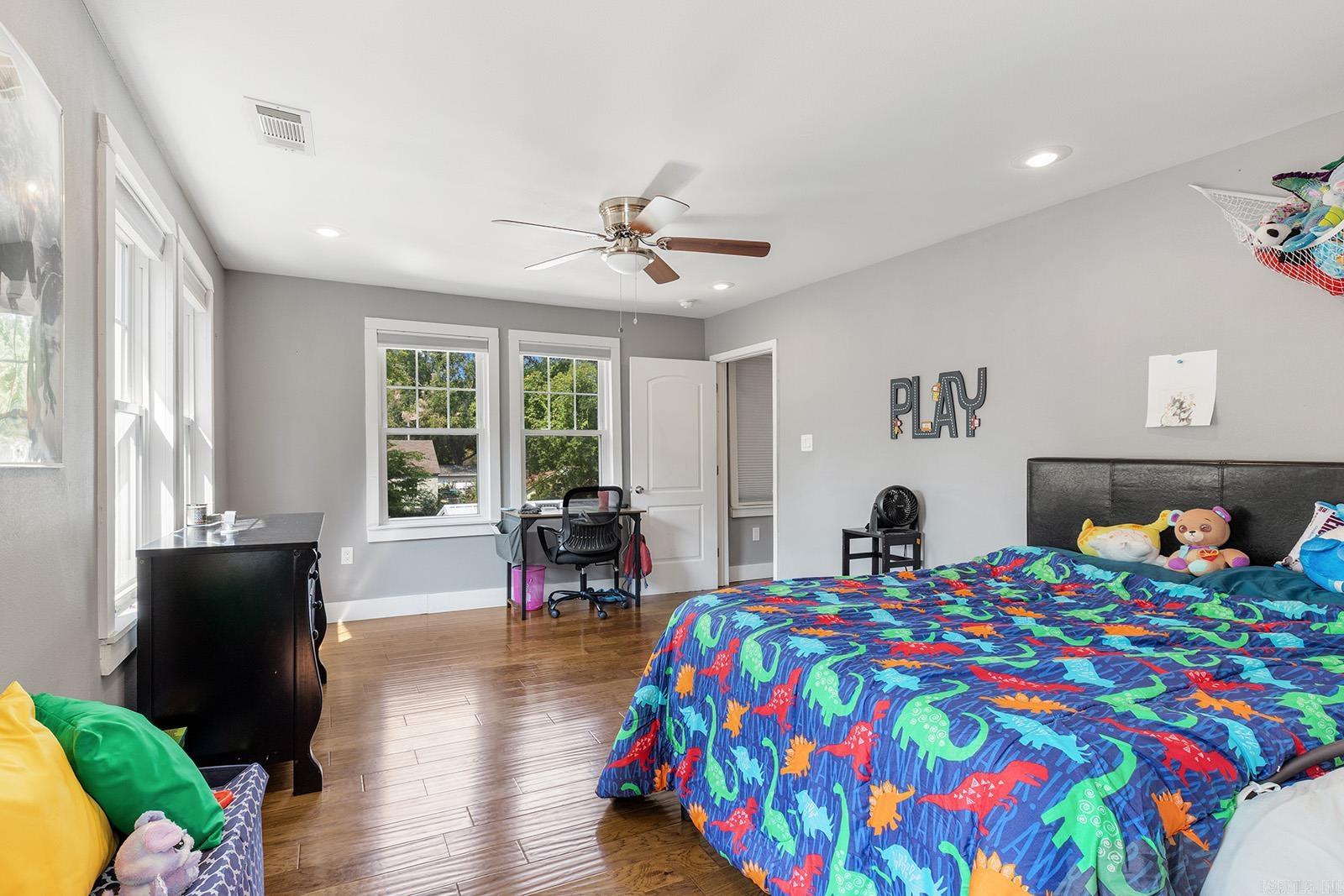 PARK HILL - Residential