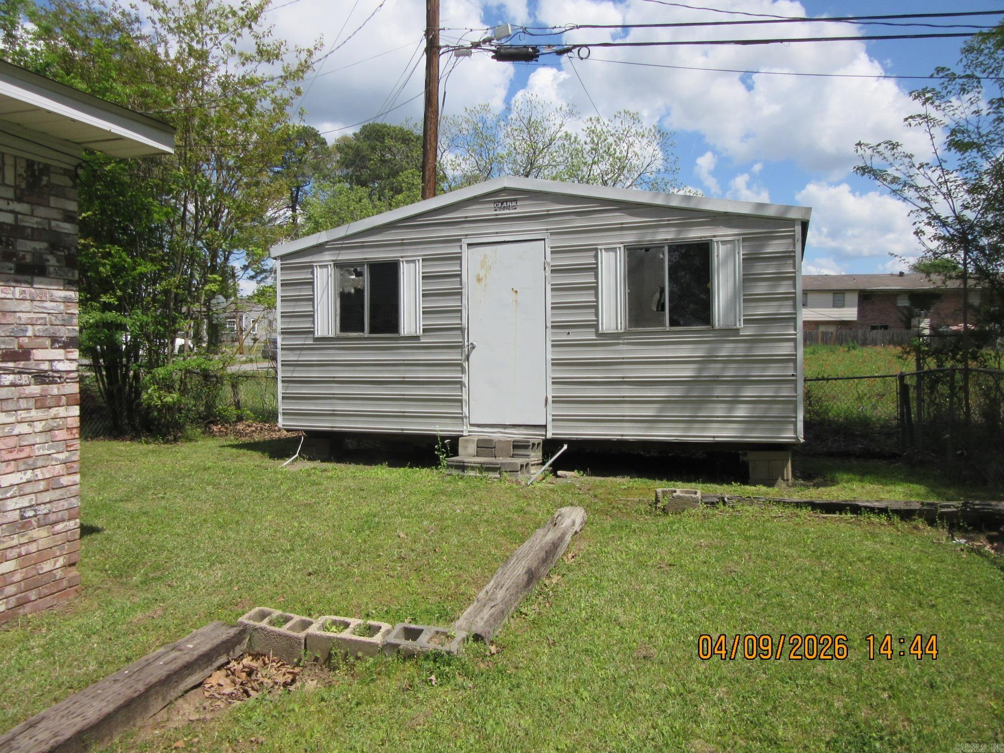 JO Dickey - Residential