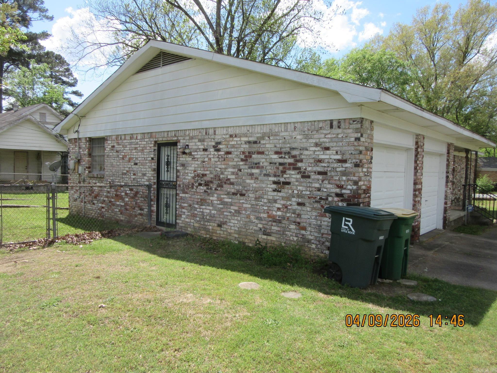 JO Dickey - Residential