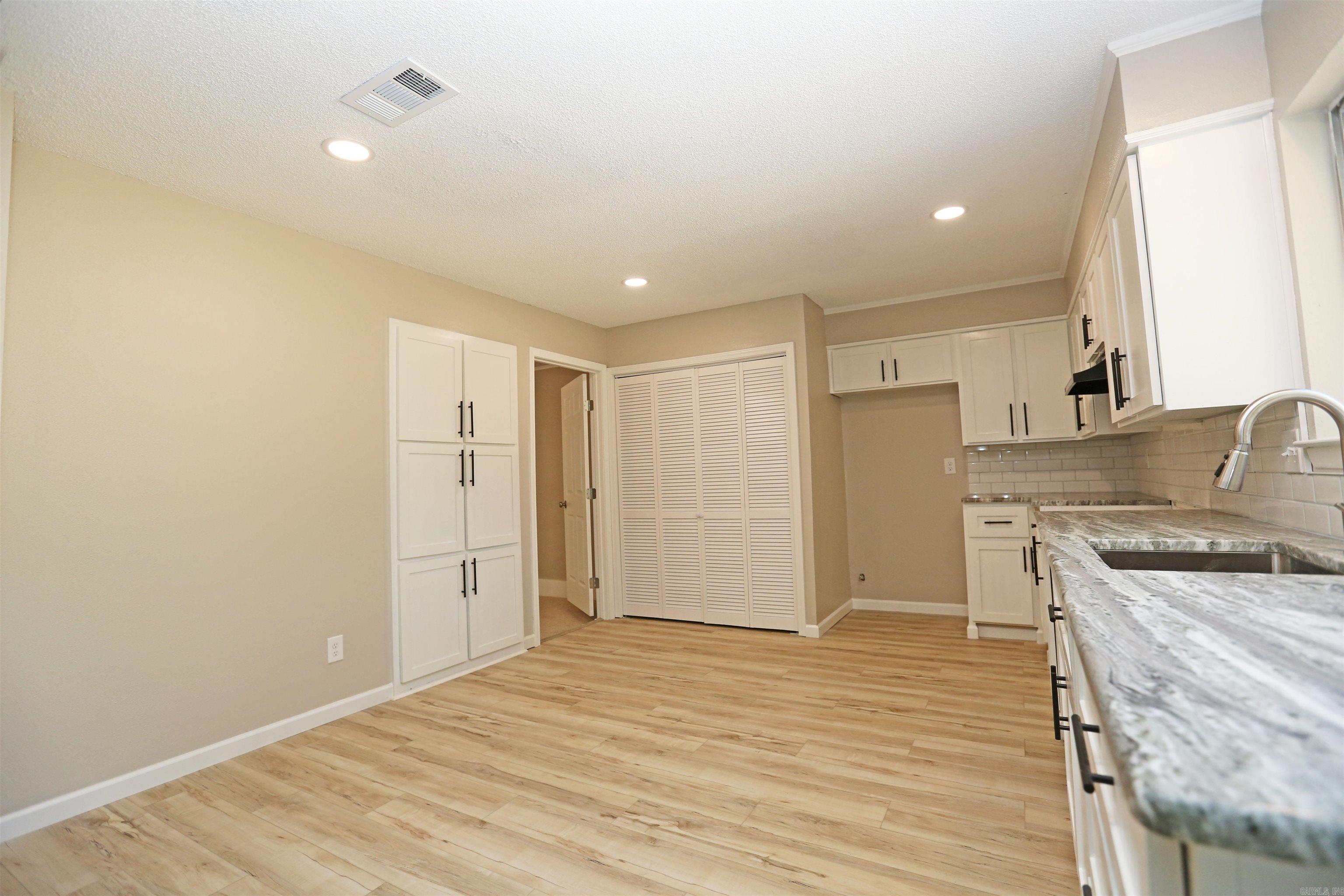 BROADMOOR NORTH - Residential