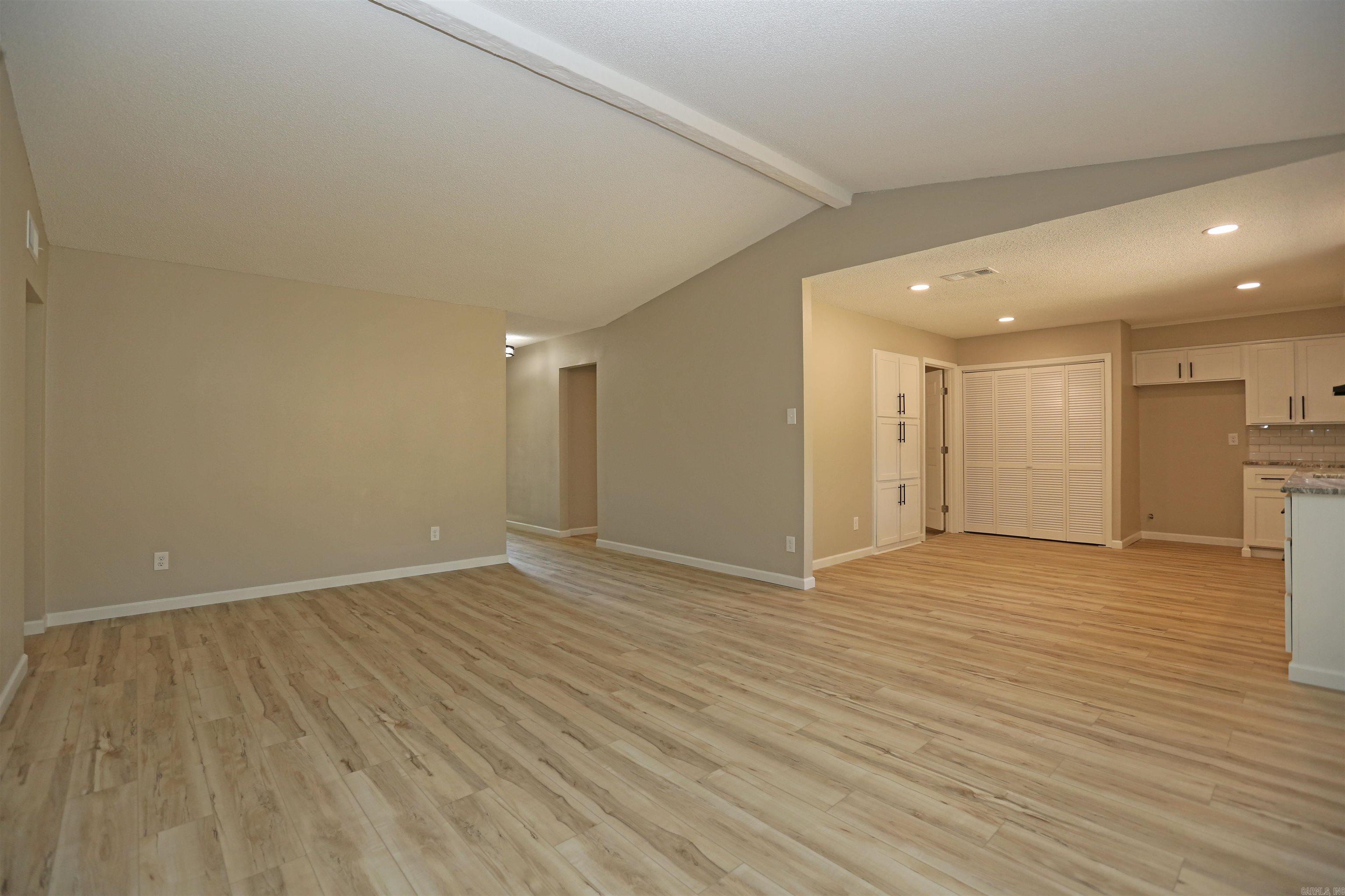 BROADMOOR NORTH - Residential