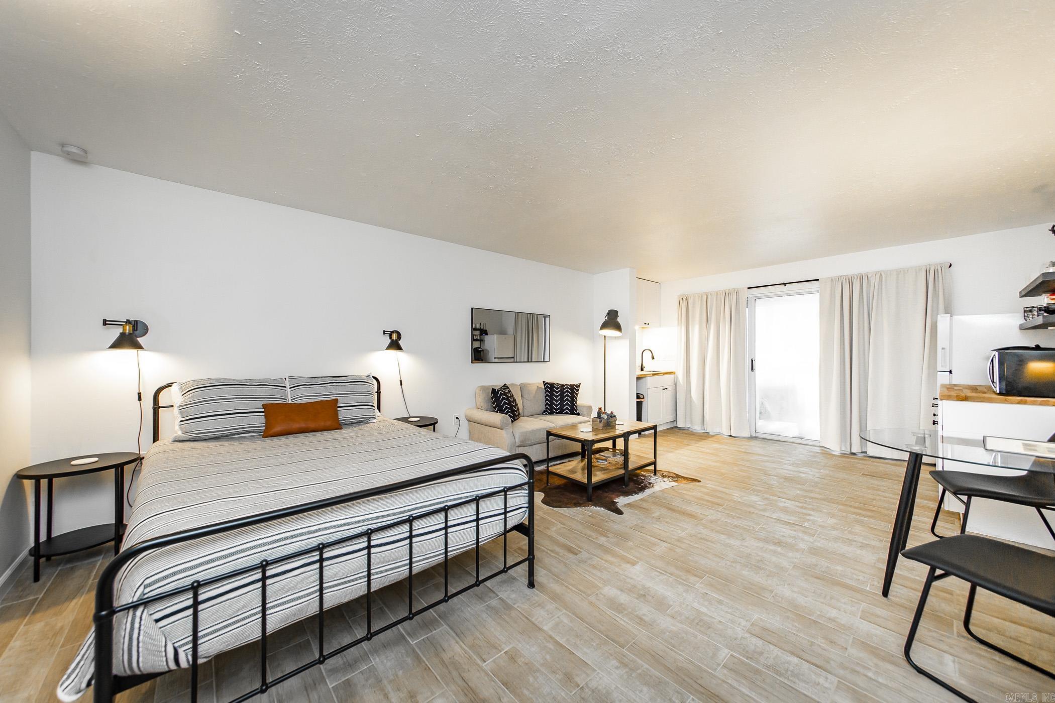 SUMMERHILL PLACE CONDOS - Residential