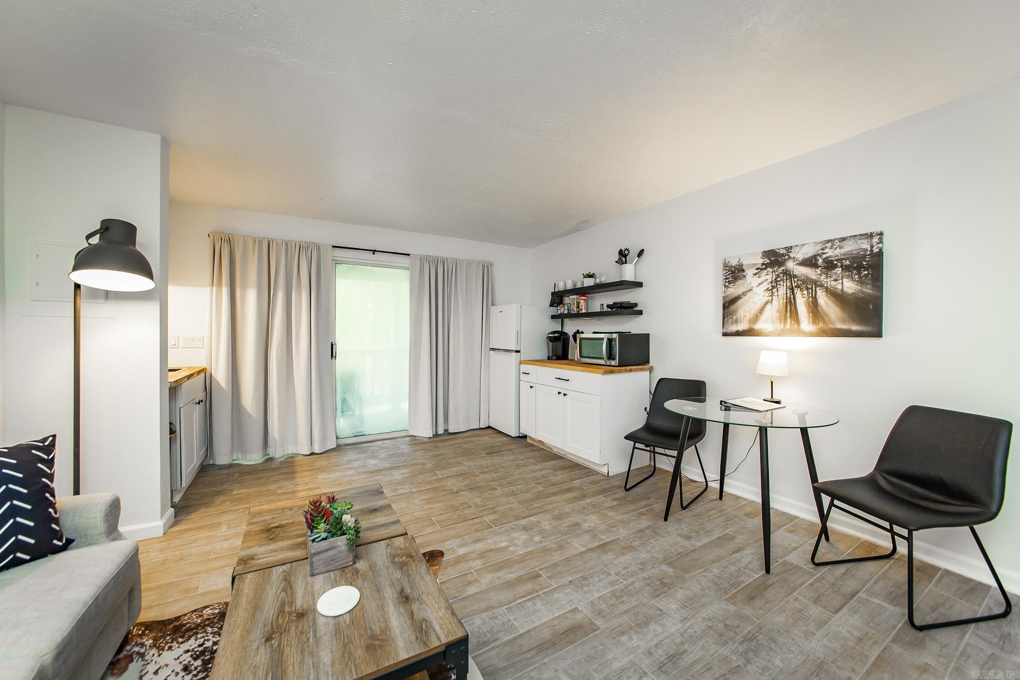 SUMMERHILL PLACE CONDOS - Residential