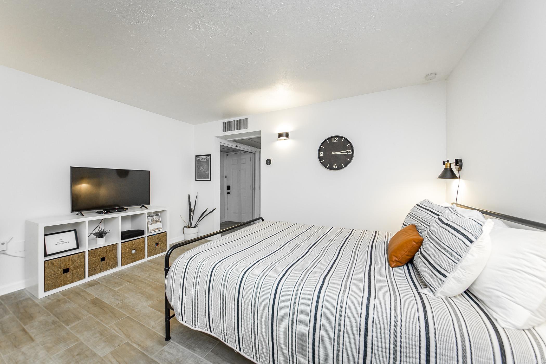 SUMMERHILL PLACE CONDOS - Residential