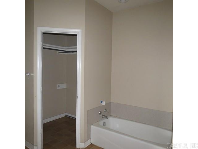 UNIVERSITY HEIGHTS - Residential