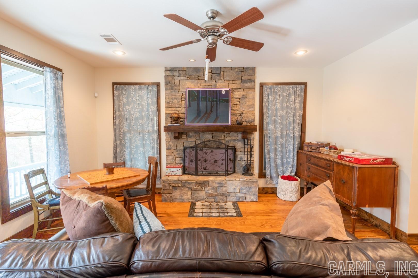 PRIMROSE CREEK - Residential