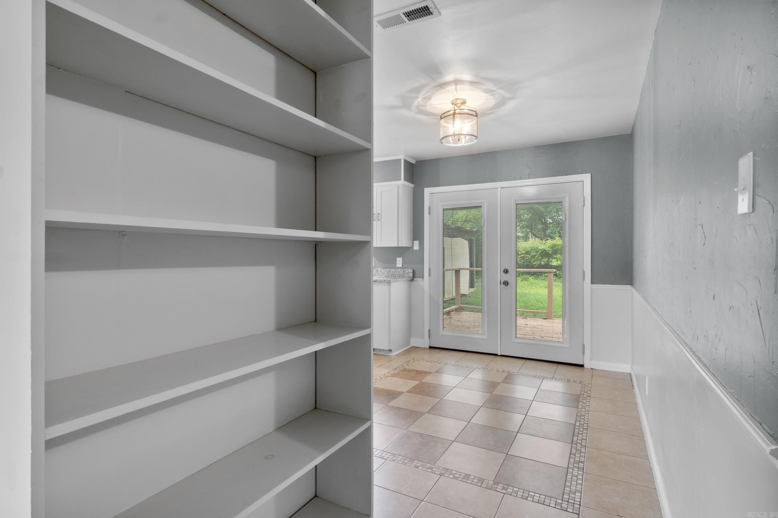 CLOVER HILL PLACE - Residential