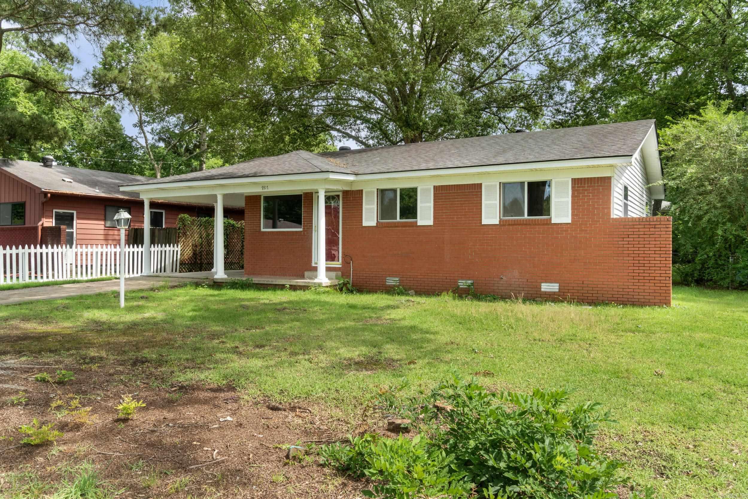 CLOVER HILL PLACE - Residential