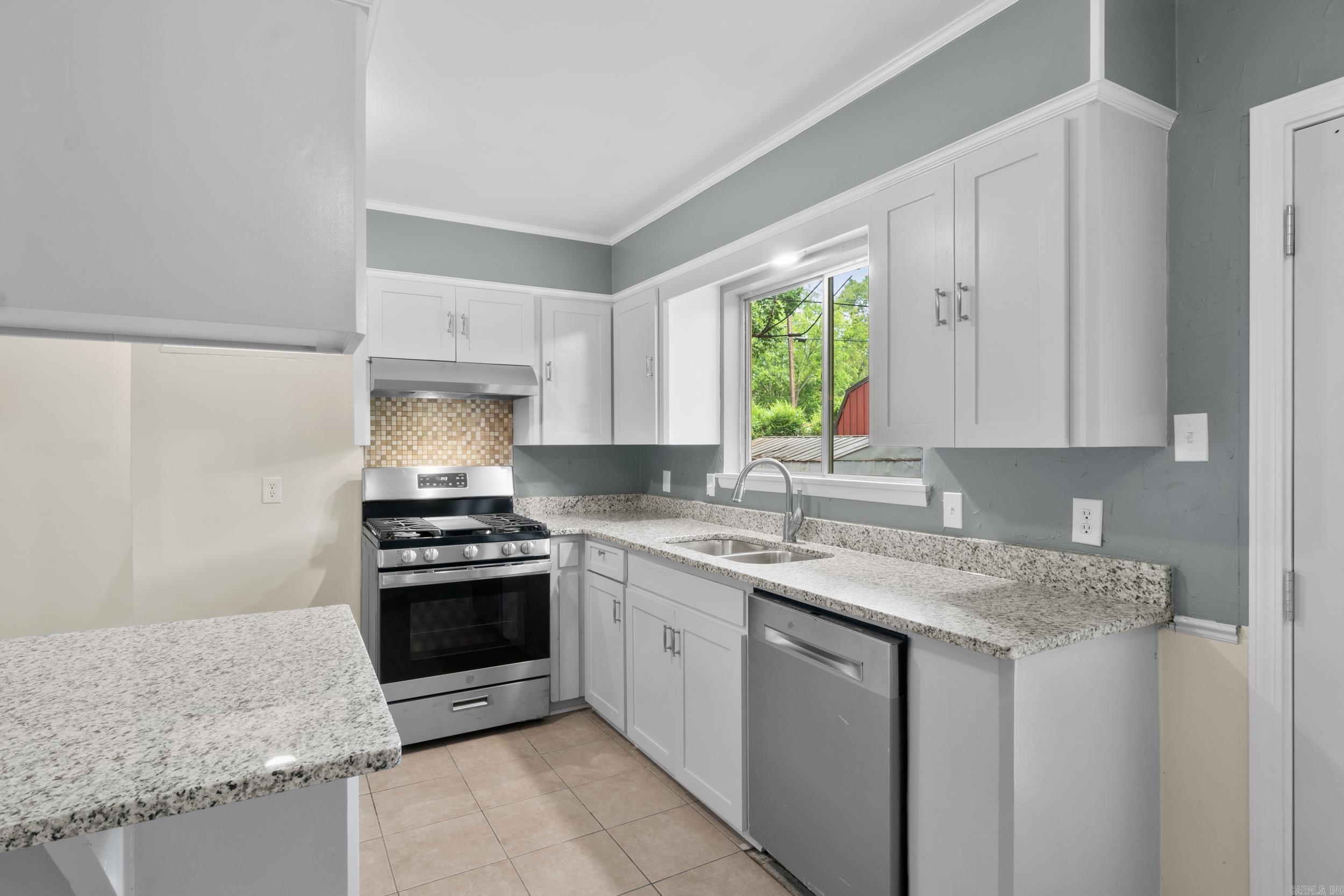 CLOVER HILL PLACE - Residential