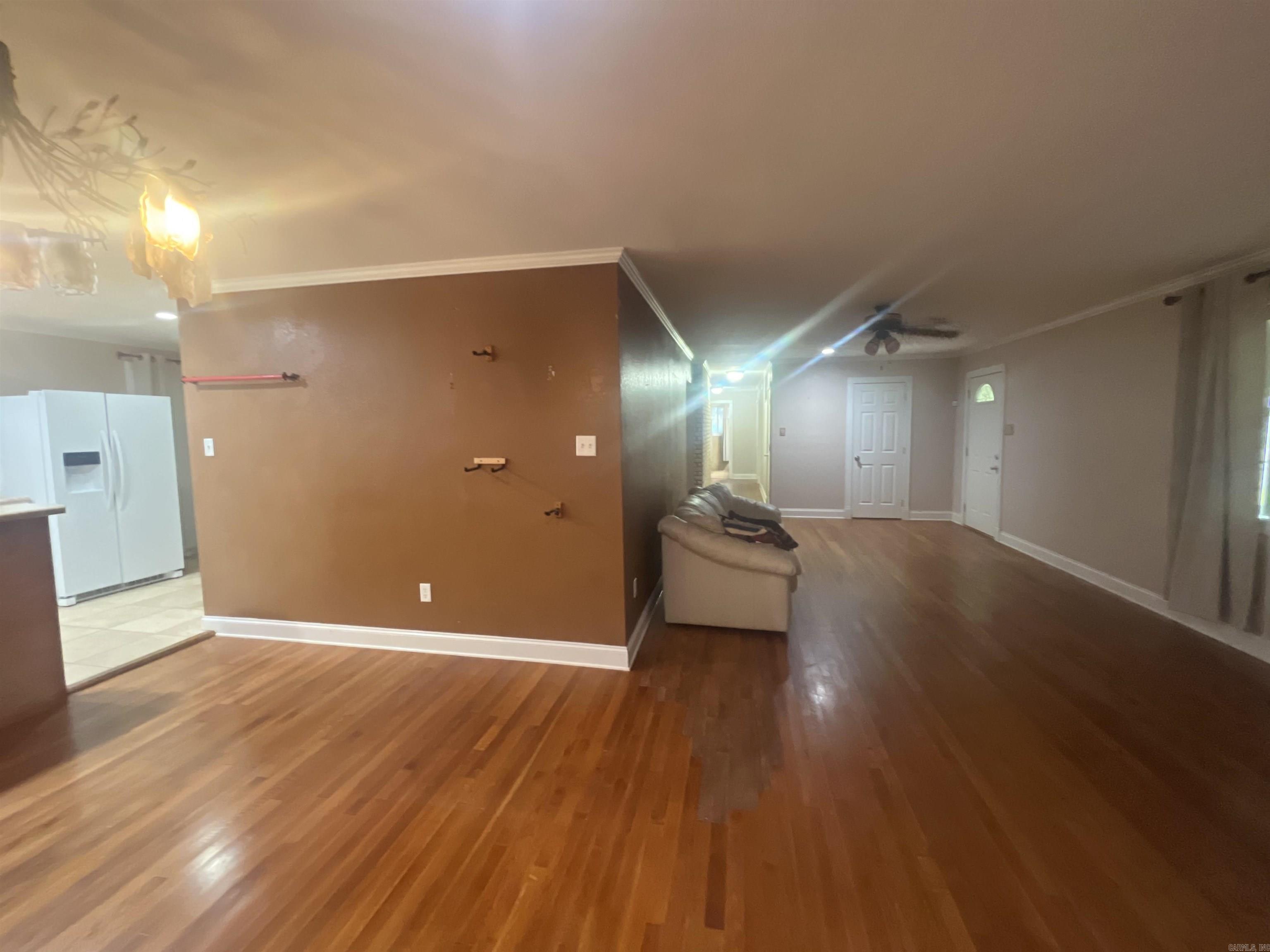 Lund and Hill Origtownmal - Residential