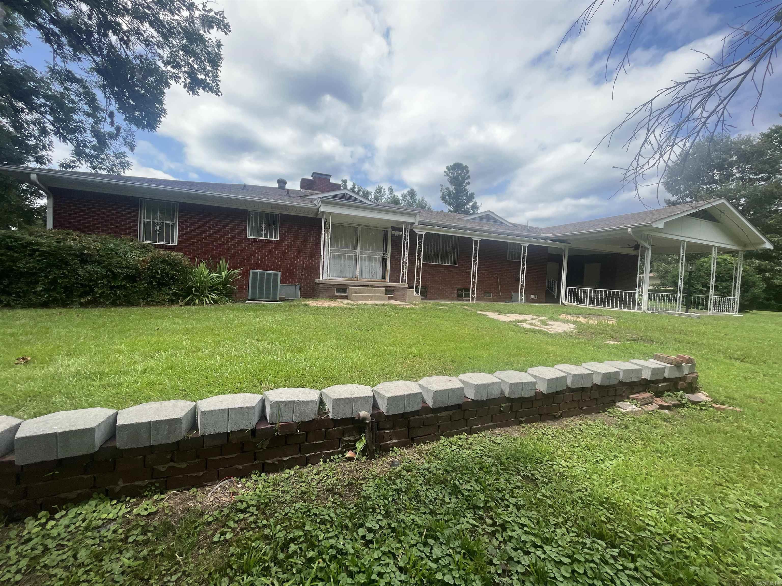 Lund and Hill Origtownmal - Residential