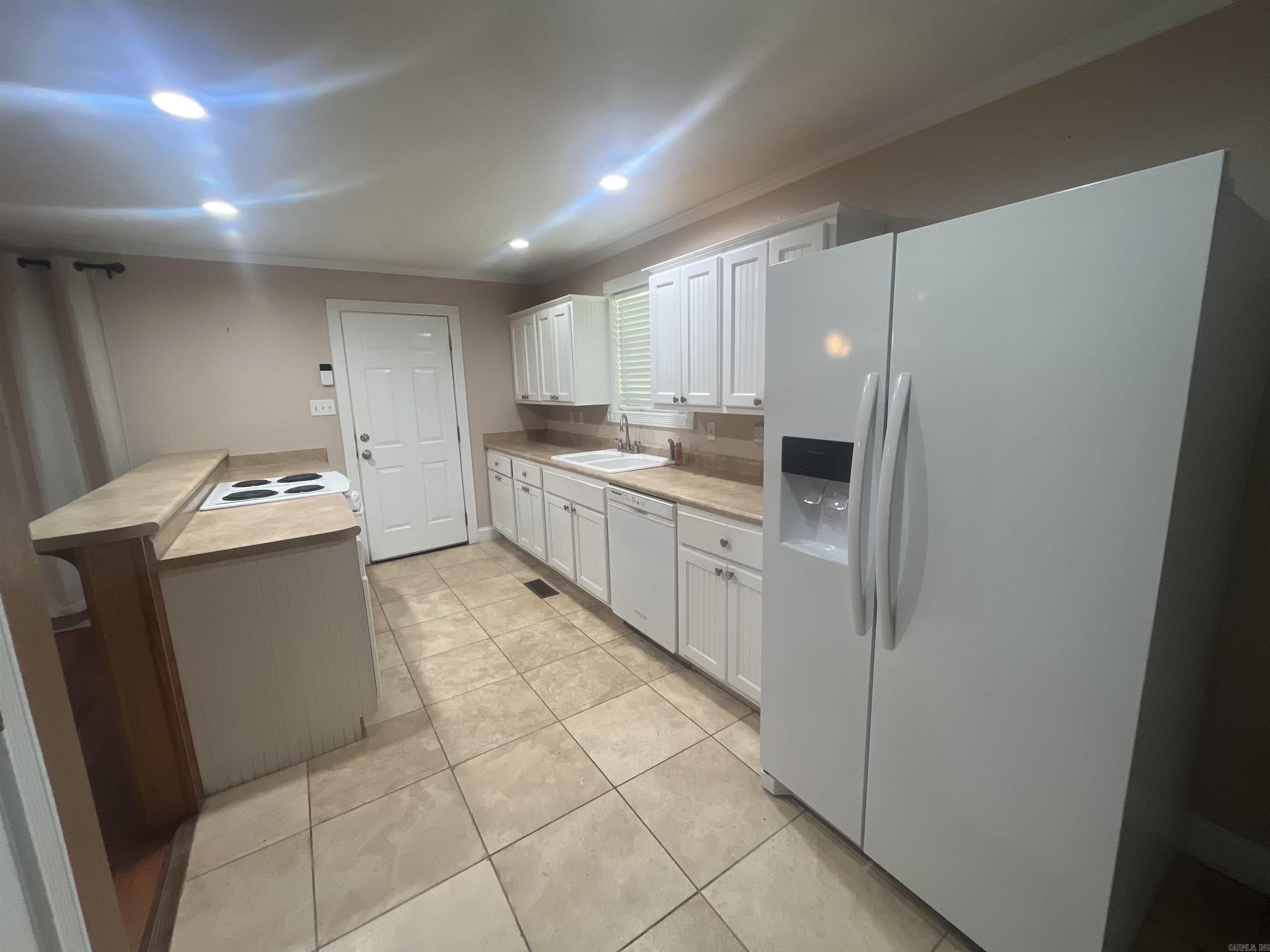 Lund and Hill Origtownmal - Residential