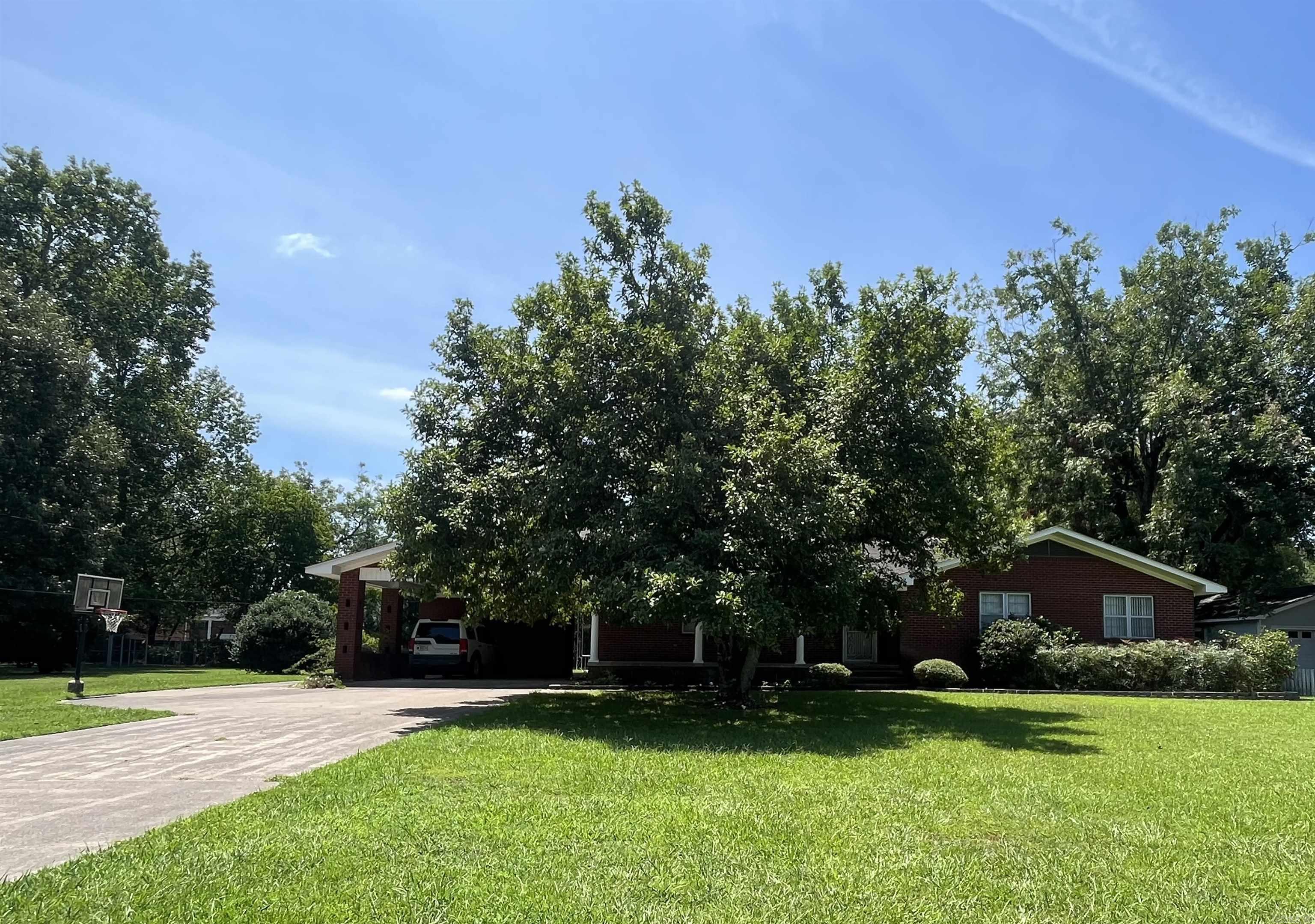 Lund and Hill Origtownmal - Residential