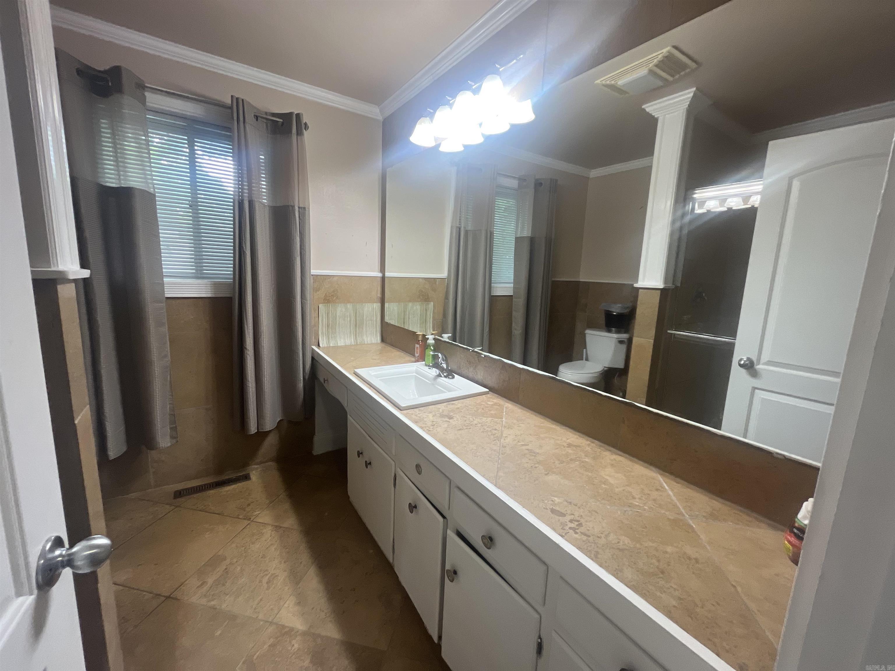 Lund and Hill Origtownmal - Residential