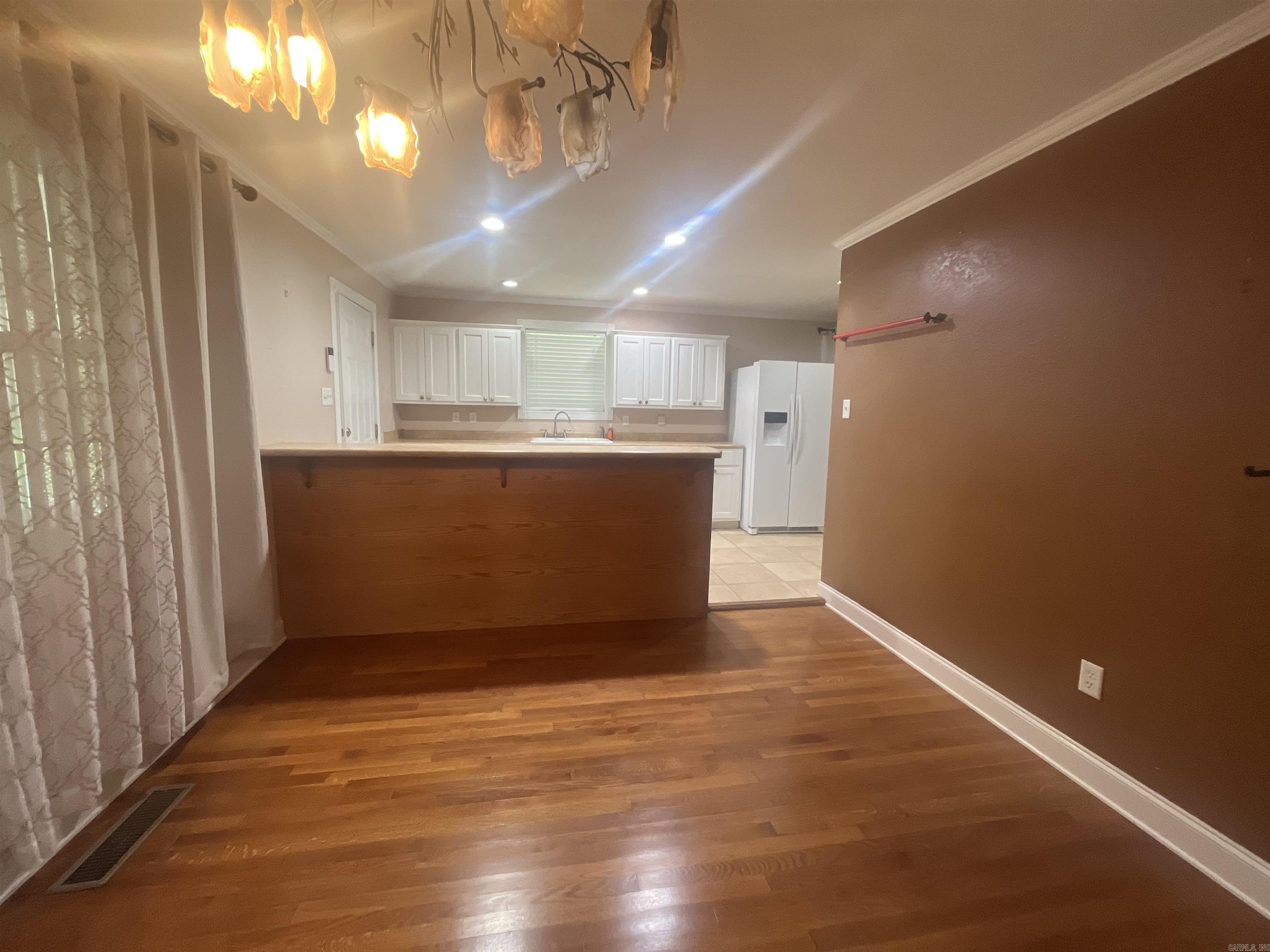 Lund and Hill Origtownmal - Residential