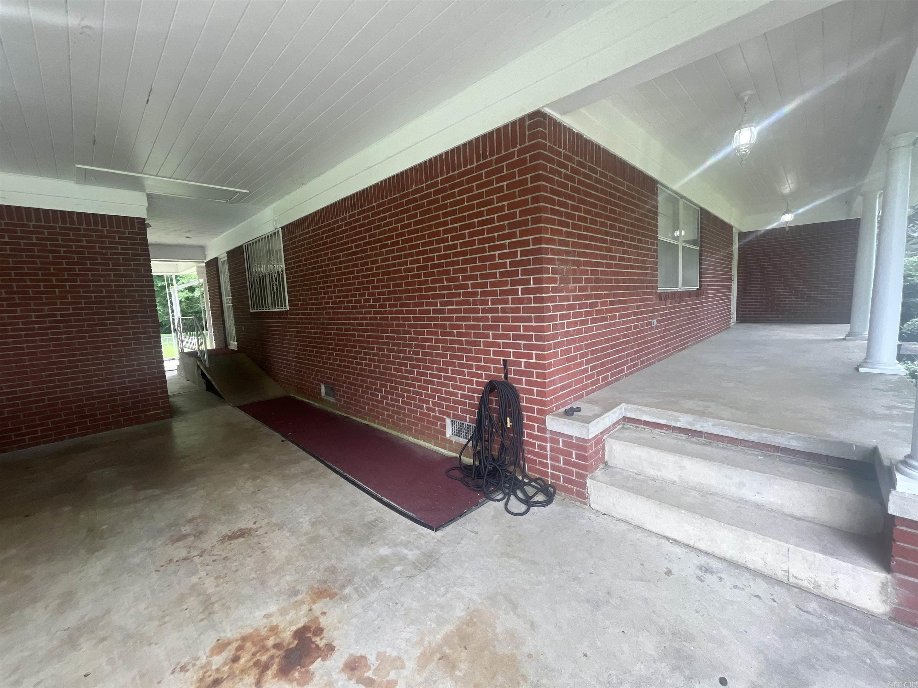 Lund and Hill Origtownmal - Residential