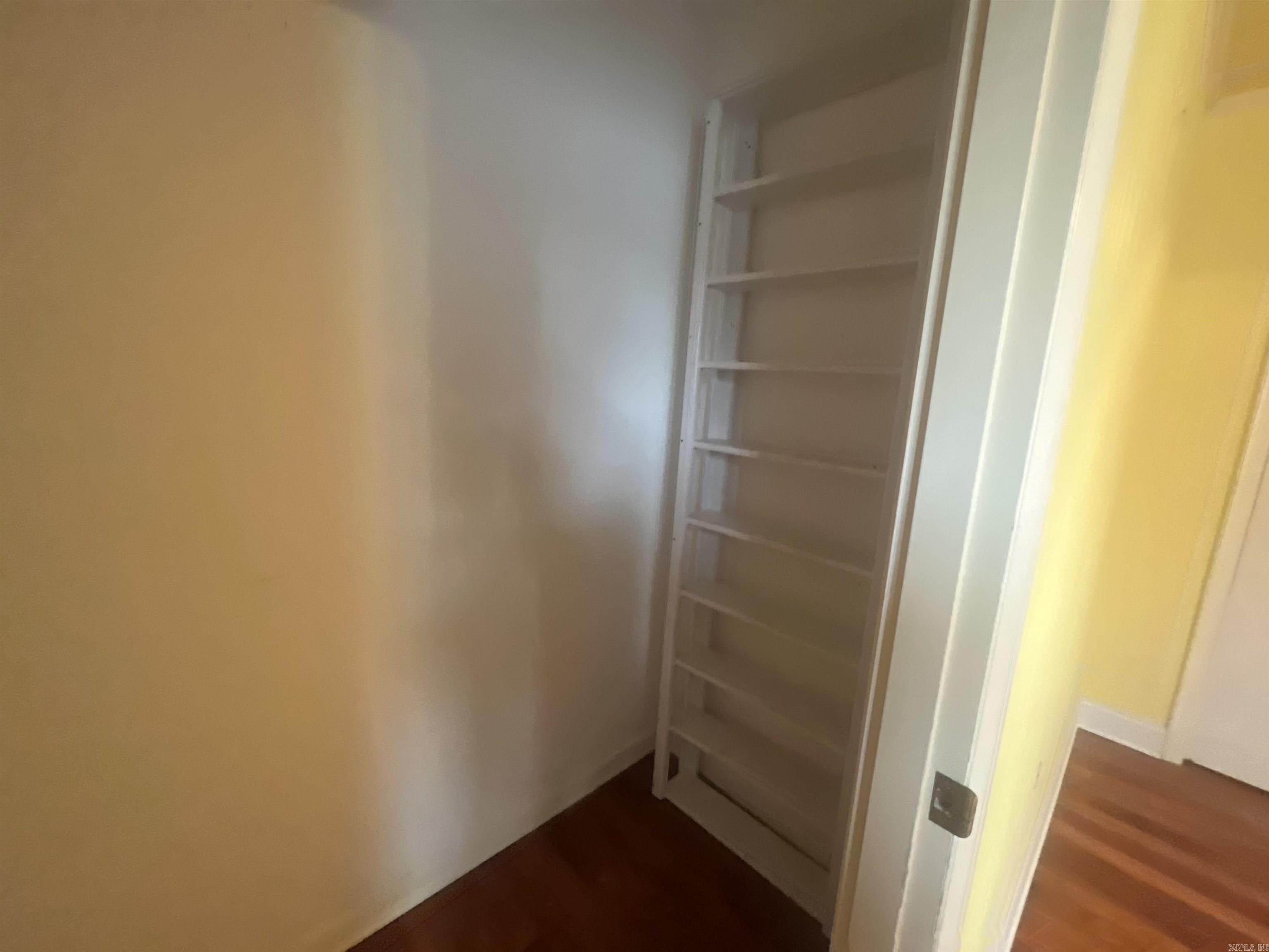 Lund and Hill Origtownmal - Residential