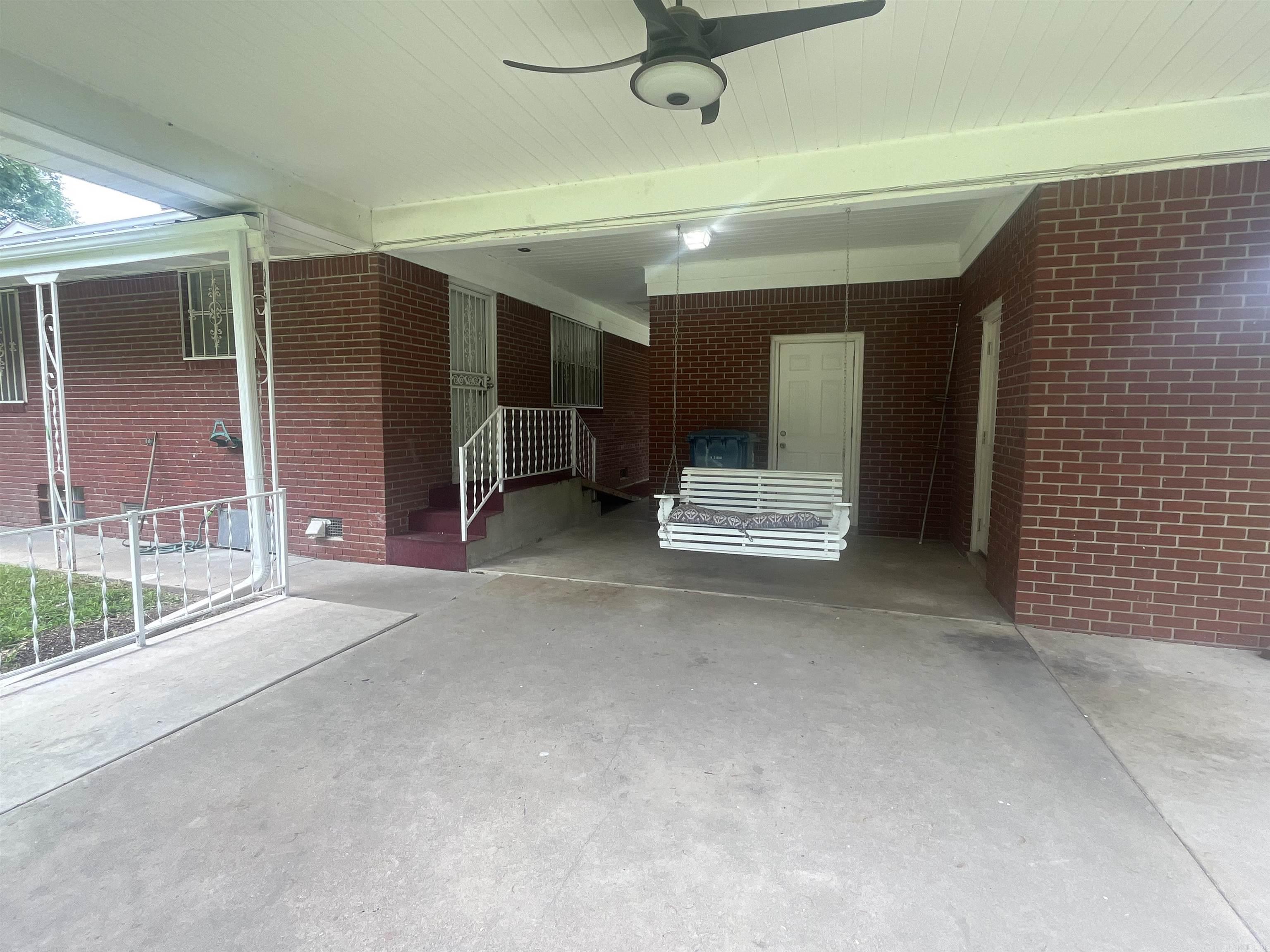 Lund and Hill Origtownmal - Residential