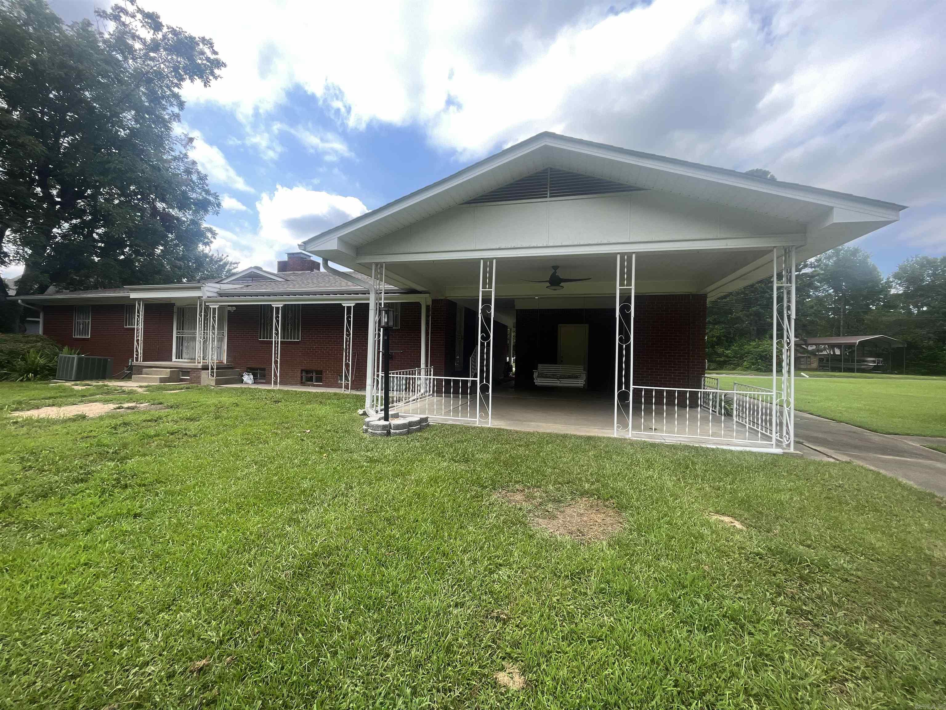 Lund and Hill Origtownmal - Residential