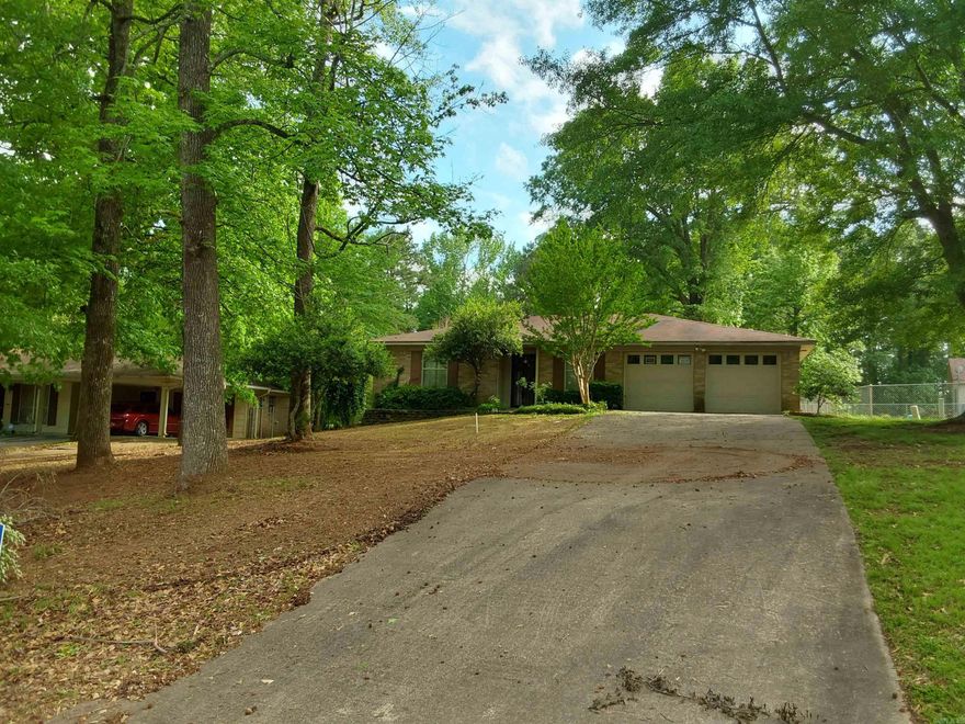 Lovely well kept home. 3 bedroom, 2 bath. Bedrooms have carpet, main area has wood laminate flooring, vinyl in bathrooms and separate laundry area. Two living areas to enjoy. Huge fenced backyard, 2 car garage. Property sold AS IS, WHERE IS!!!