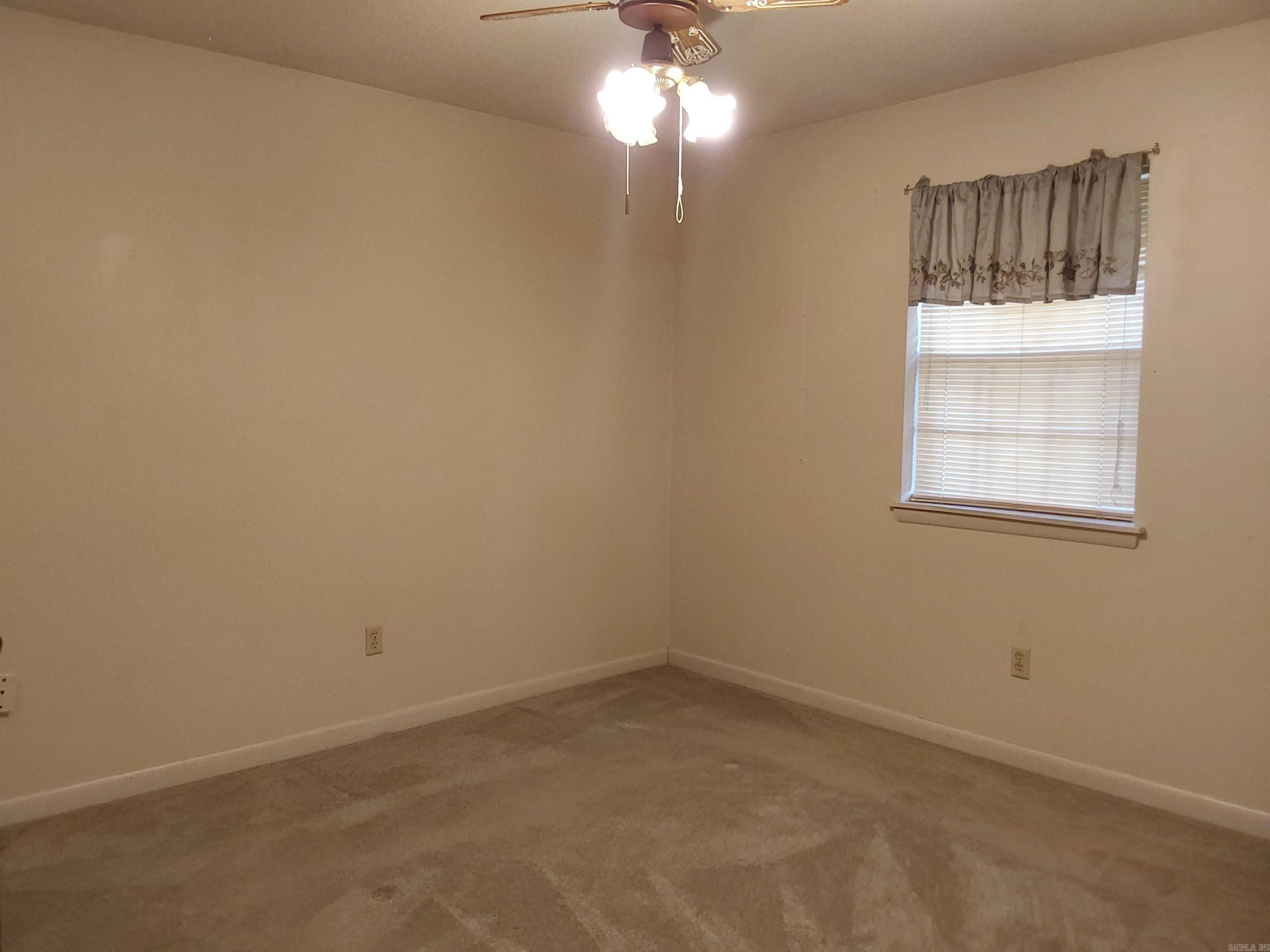 TALL TIMBER WEST - Residential