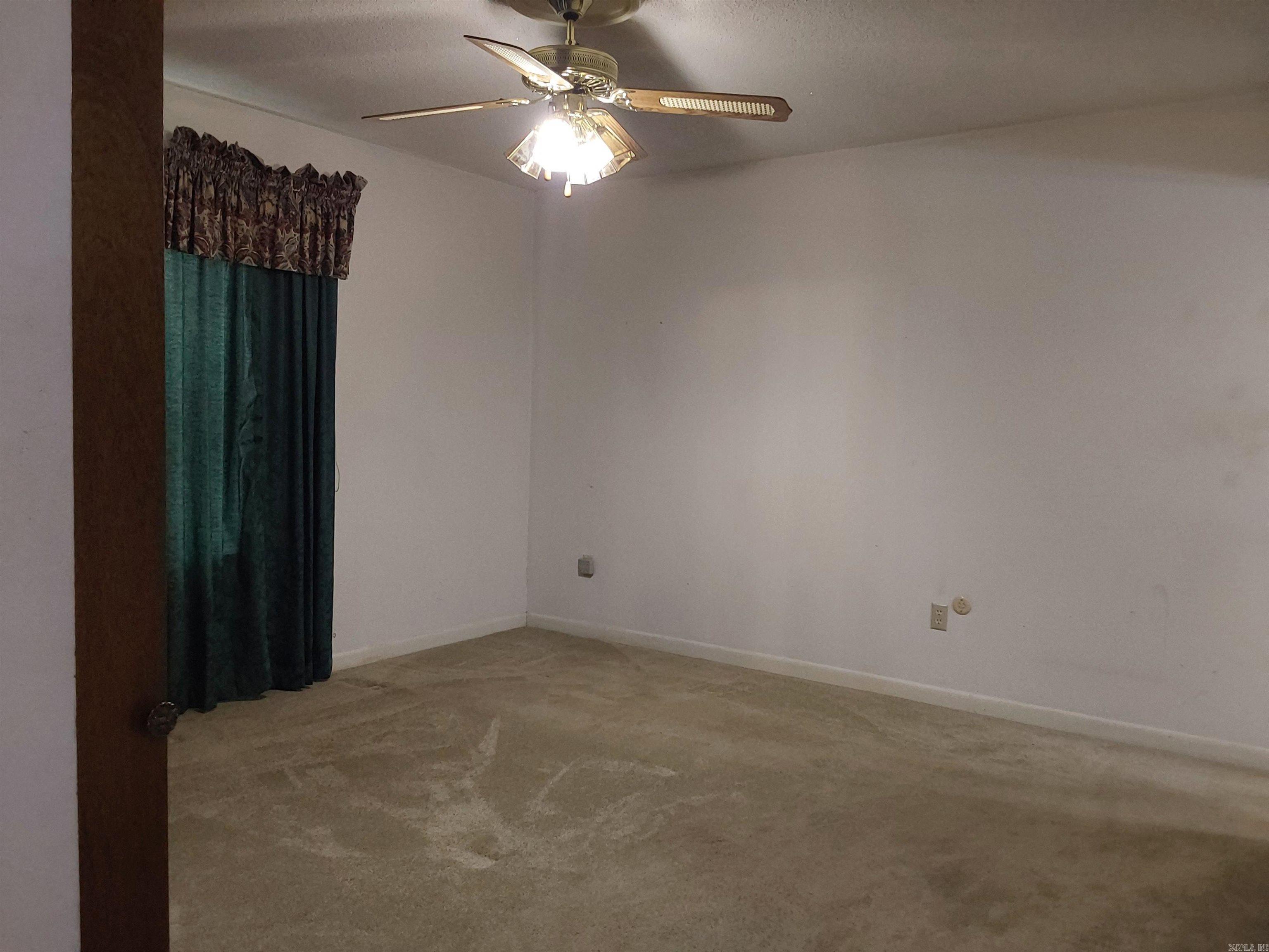 TALL TIMBER WEST - Residential